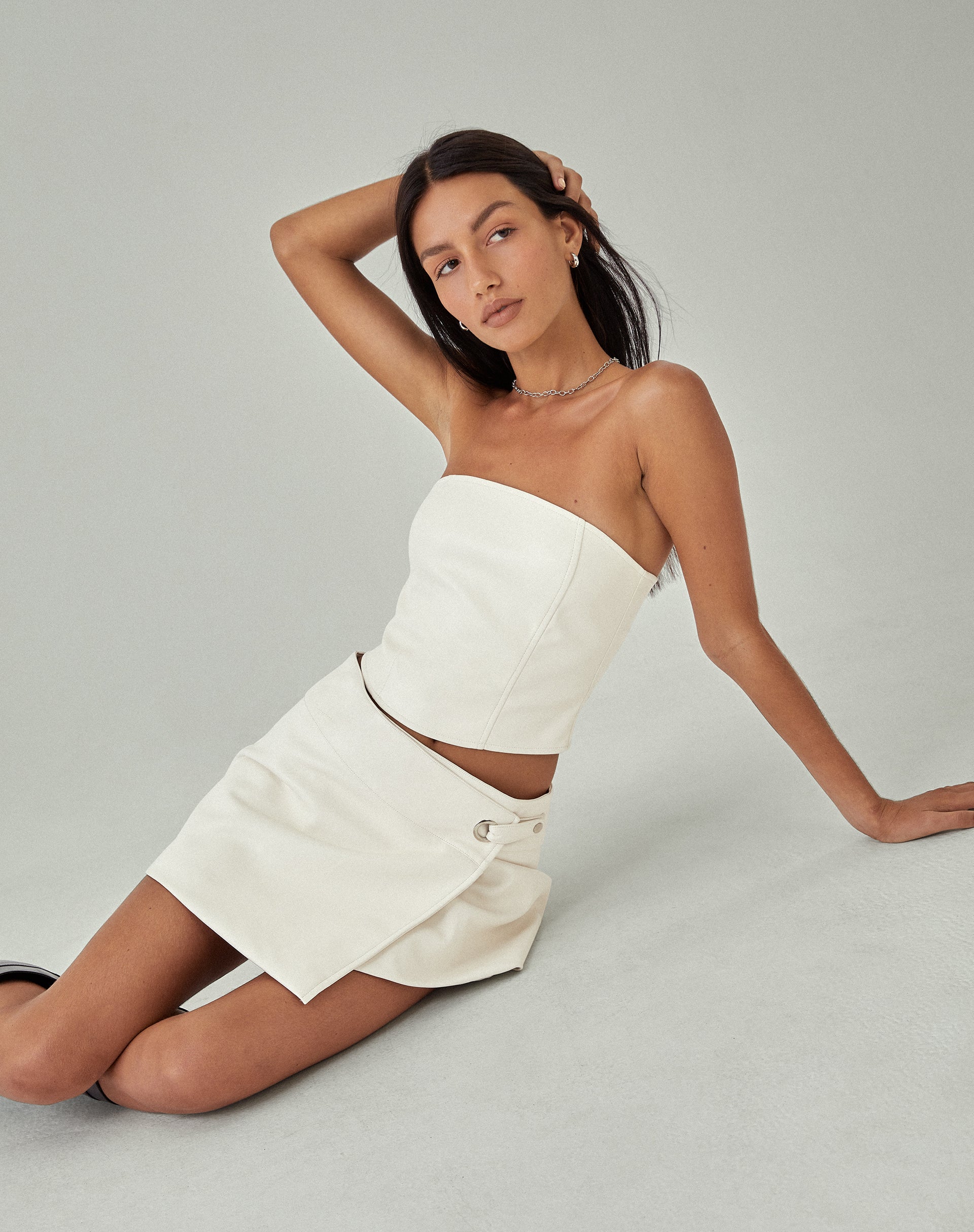 imageof MOTEL X JACQUIE Rolo Minirok in PU Off White