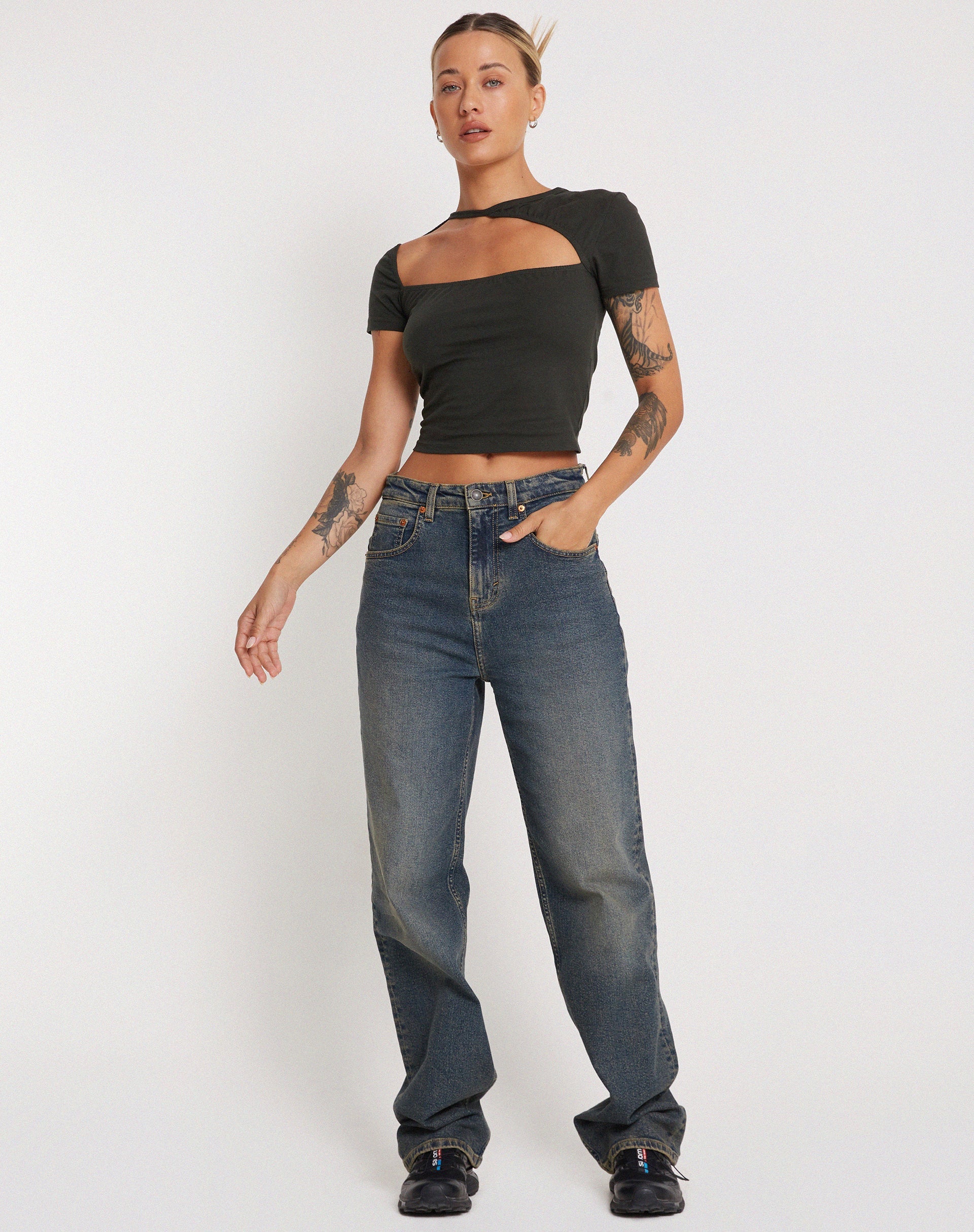 Afbeelding van Desiree Crop Top in Black Forest