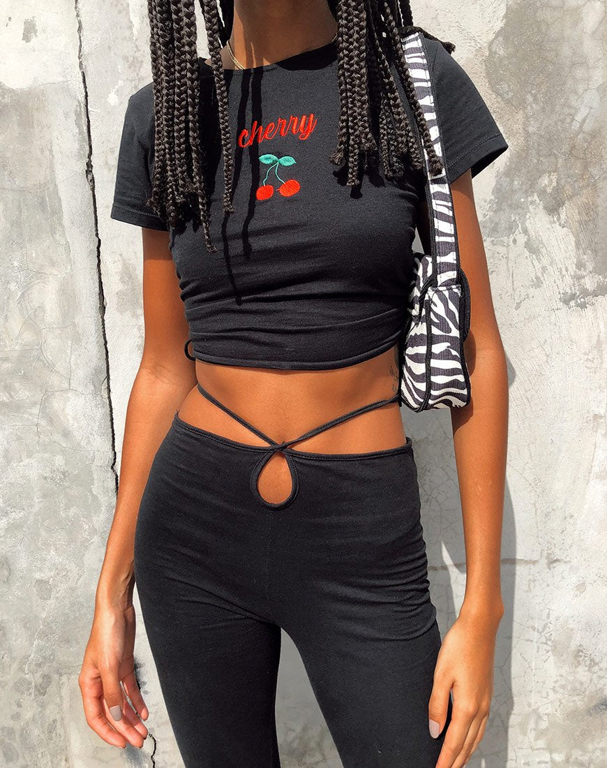 Afbeelding van Doga Crop Top in Black Cherry Embro