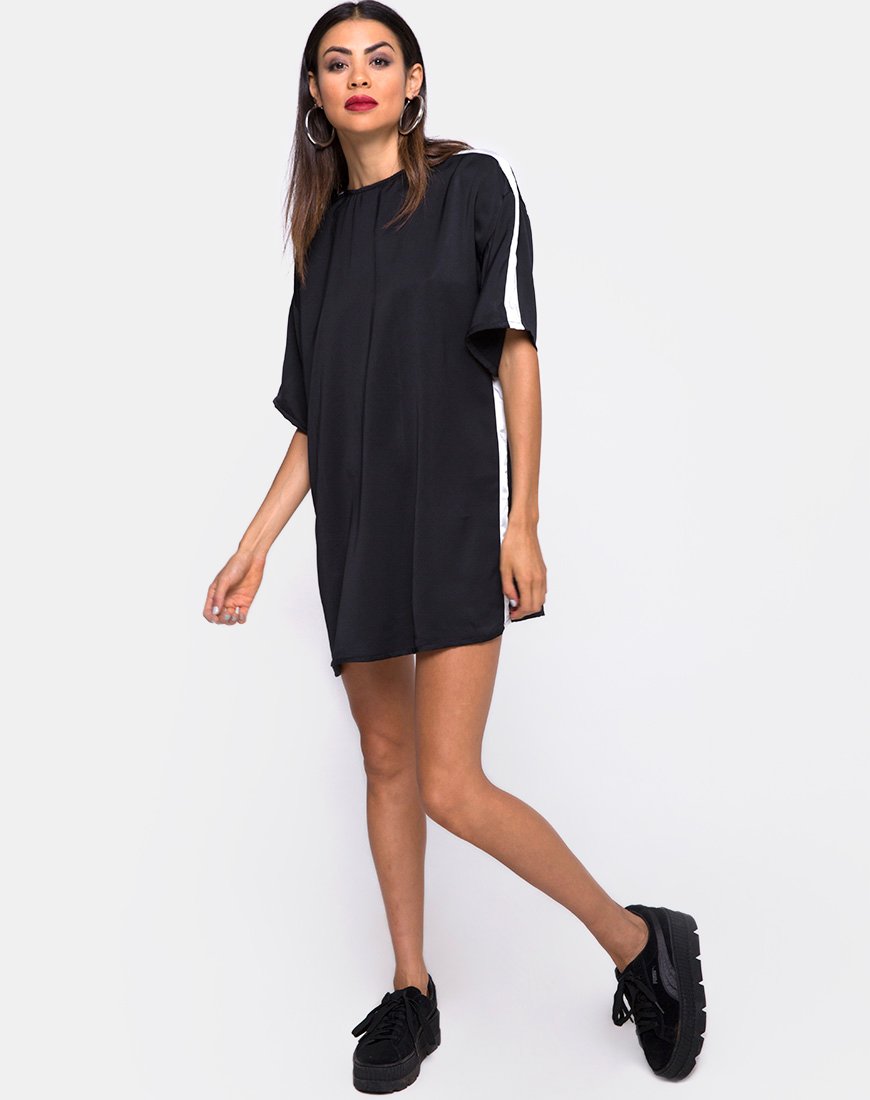 Afbeelding van Dore T-shirt jurk in zwart met ivoorkleurige streep