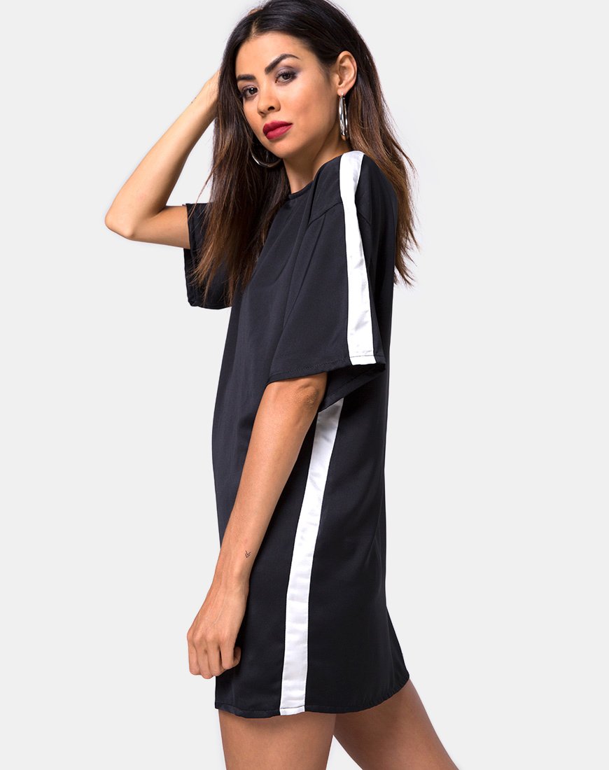 Dore T-shirt jurk in zwart met ivoorkleurige streep