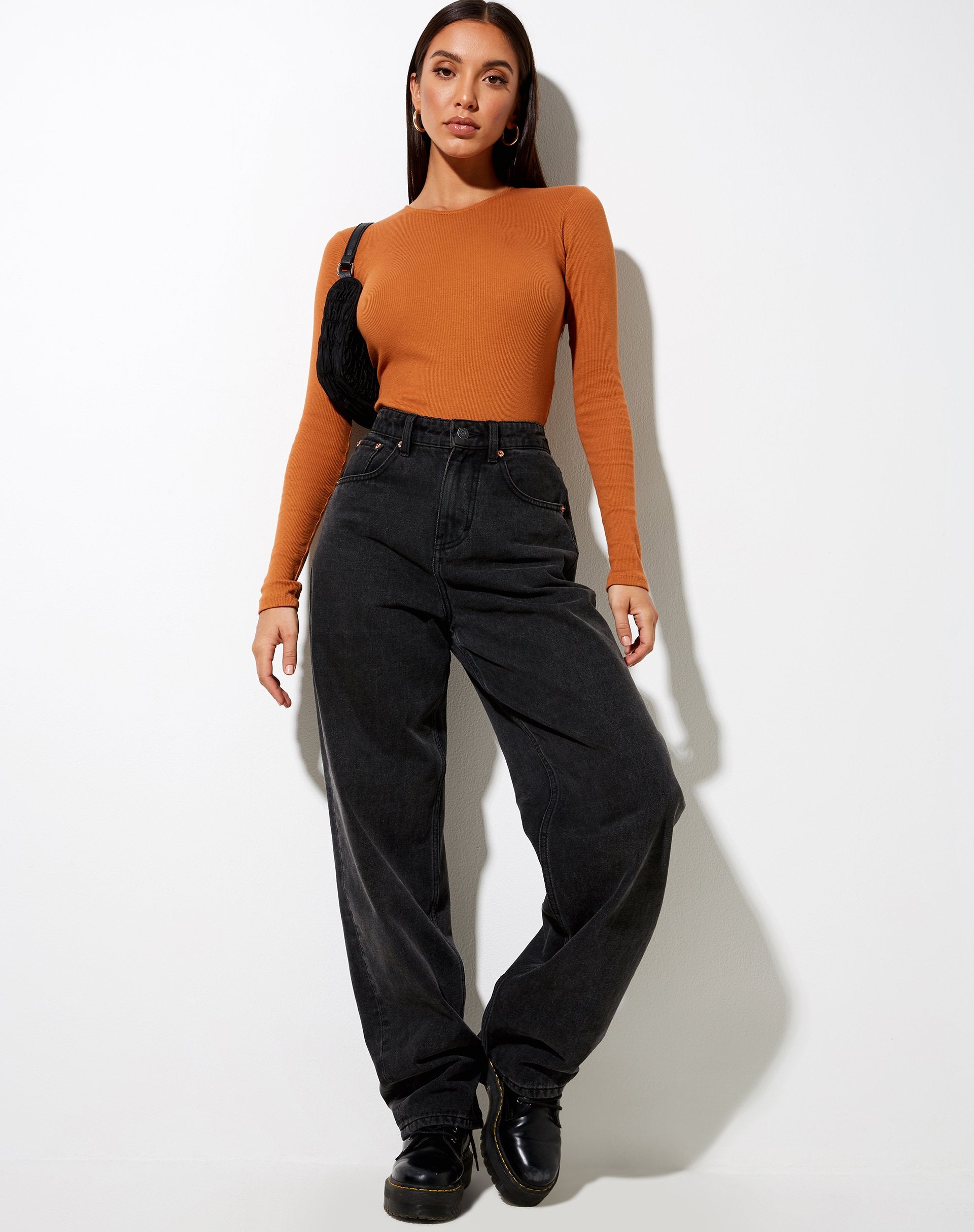 Afbeelding van Dreita Long Sleeve Bodice in Rib Salt Caramel