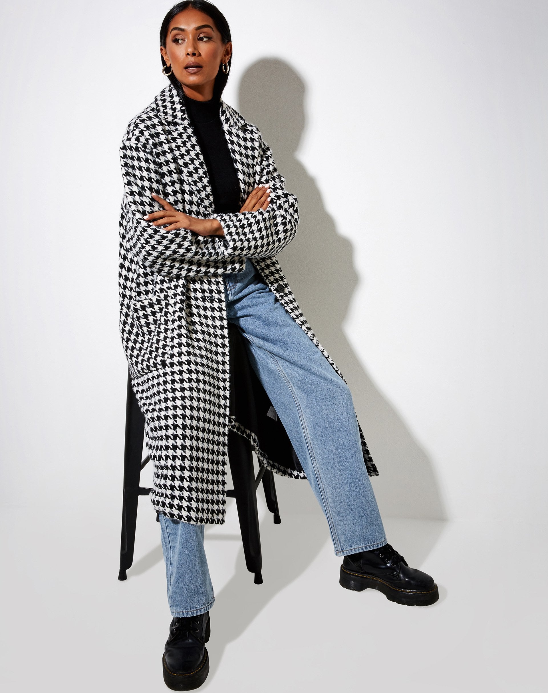 Afbeelding van Dusterjas in Houndstooth zwart-wit