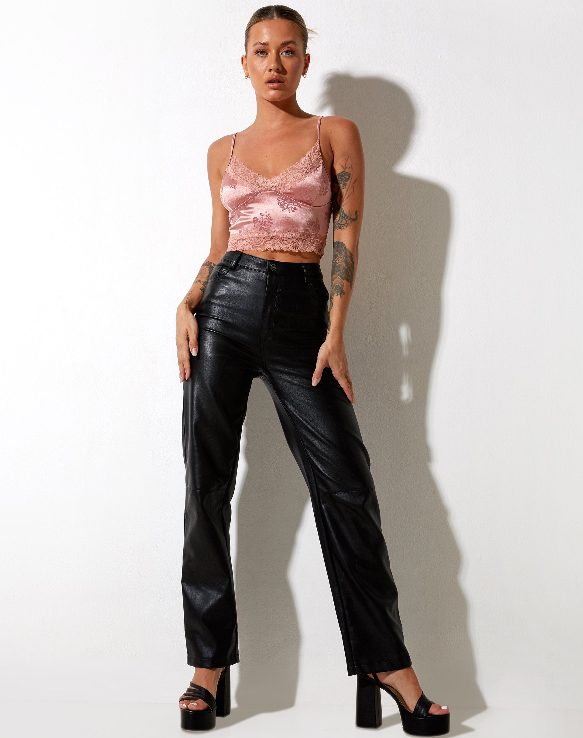 Afbeelding van Dyrana Crop Top in Rose Flock Pale Pink