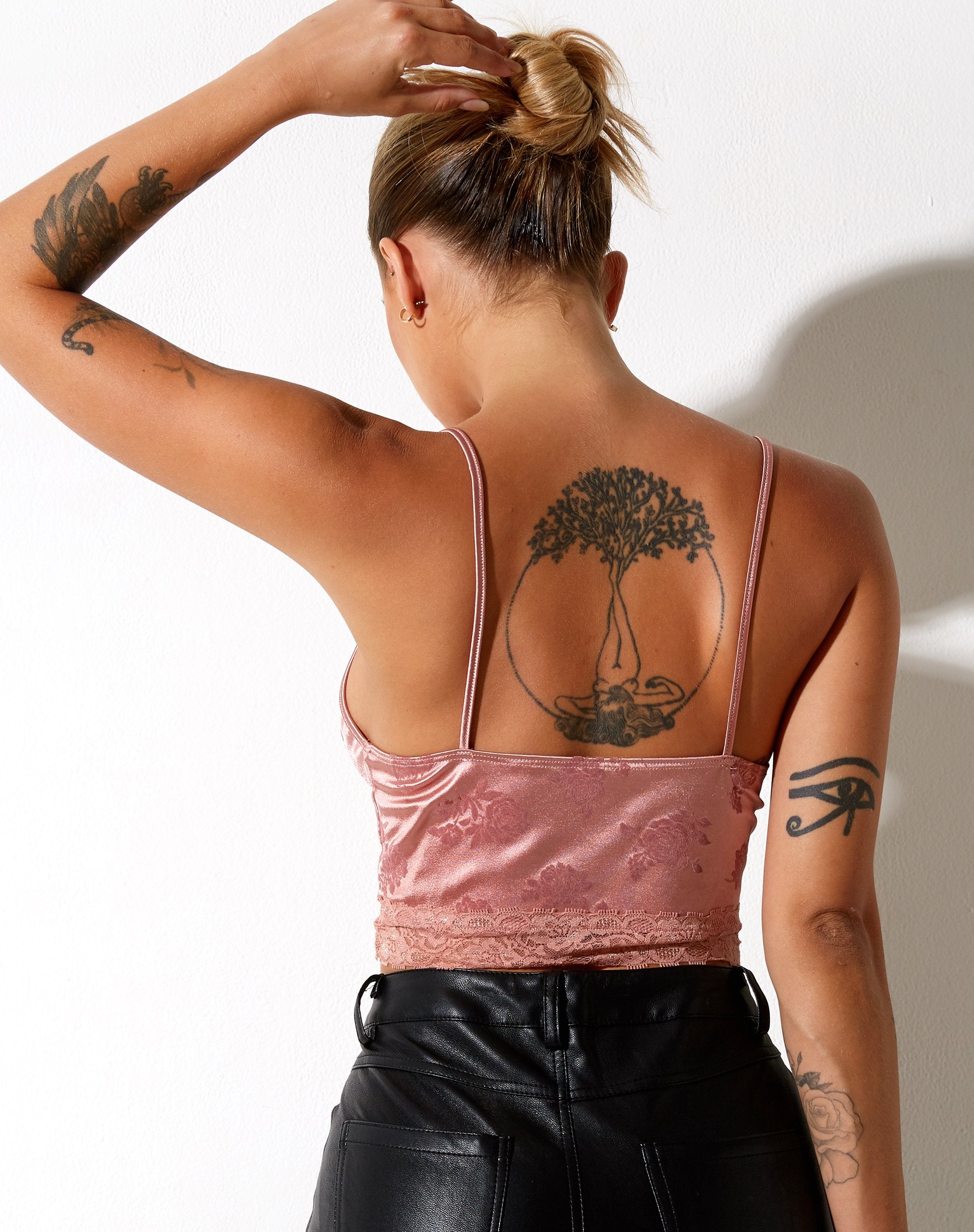 Afbeelding van Dyrana Crop Top in Rose Flock Pale Pink