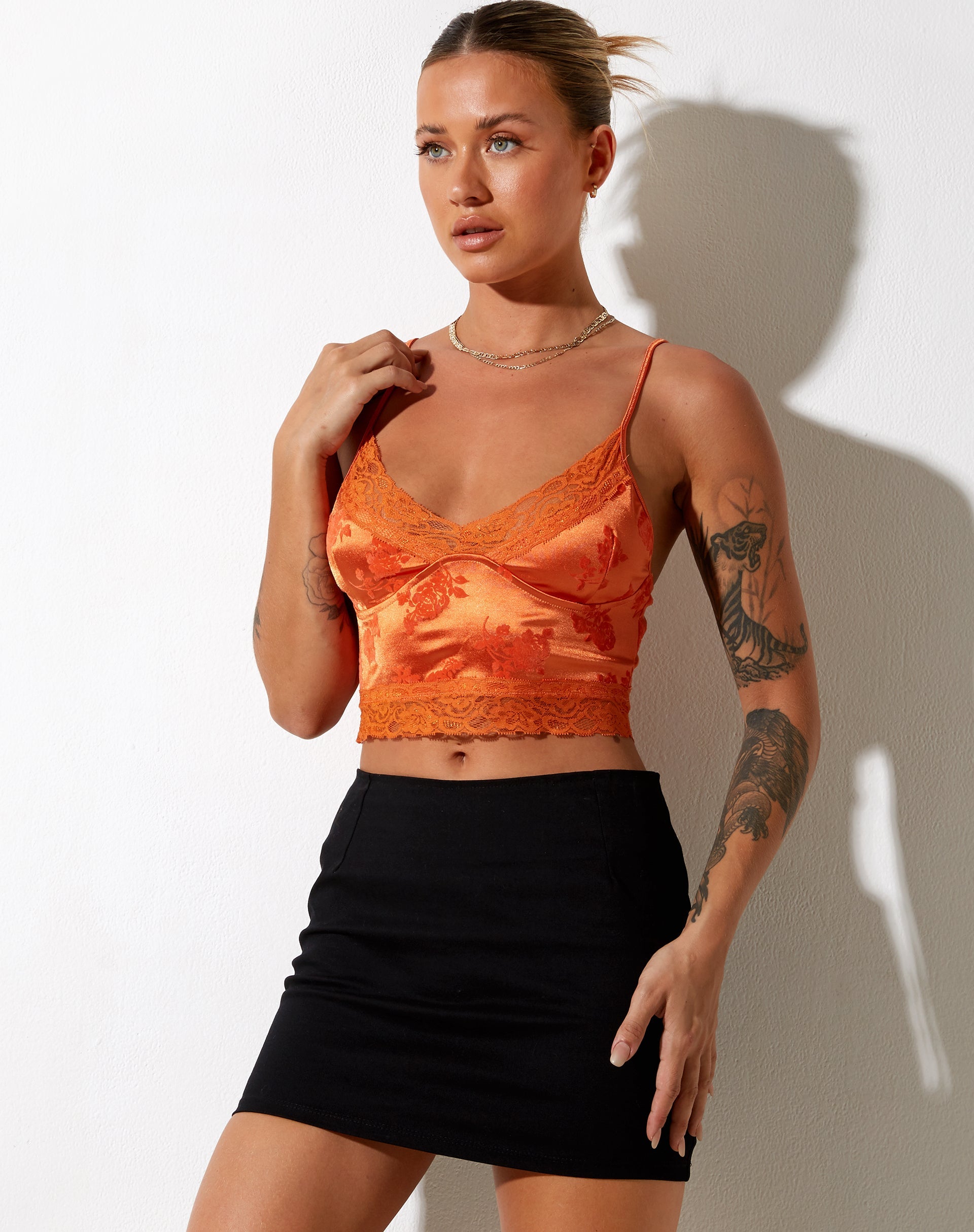 Afbeelding van Dyrana Crop Top in Rose Flock Mandarijn