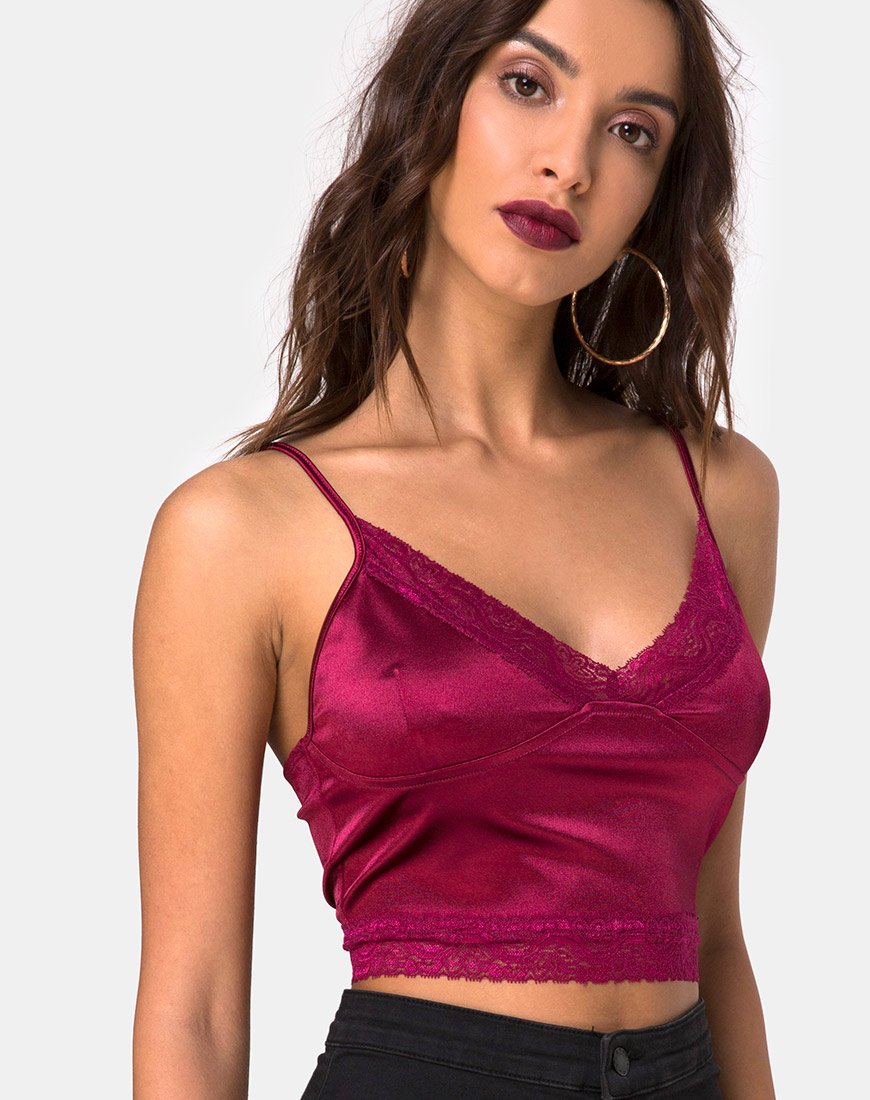 Dyrana Top in bordeauxrood met bordeauxrood kant