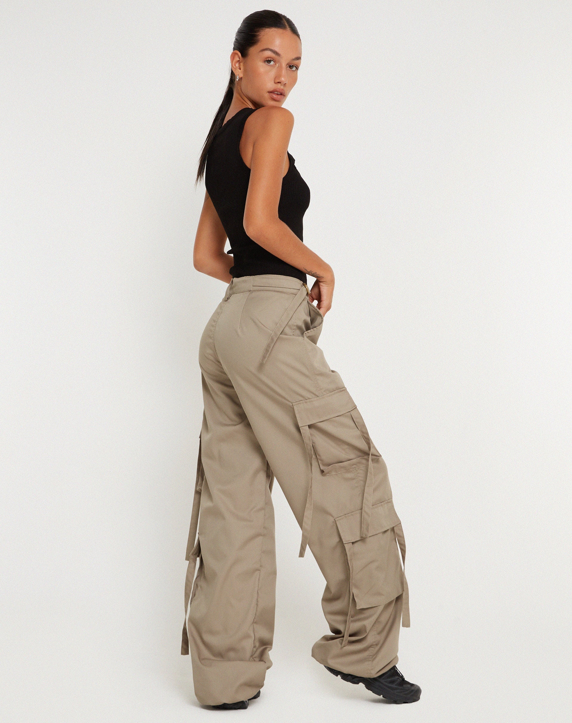 Afbeelding van Edgar wijde Cargo broek in Cotton Drill Taupe