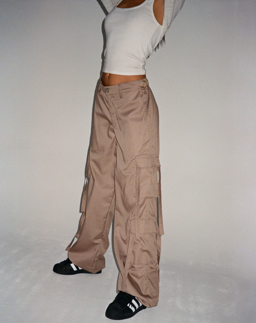 Edgar wijde Cargo broek in Cotton Drill Taupe