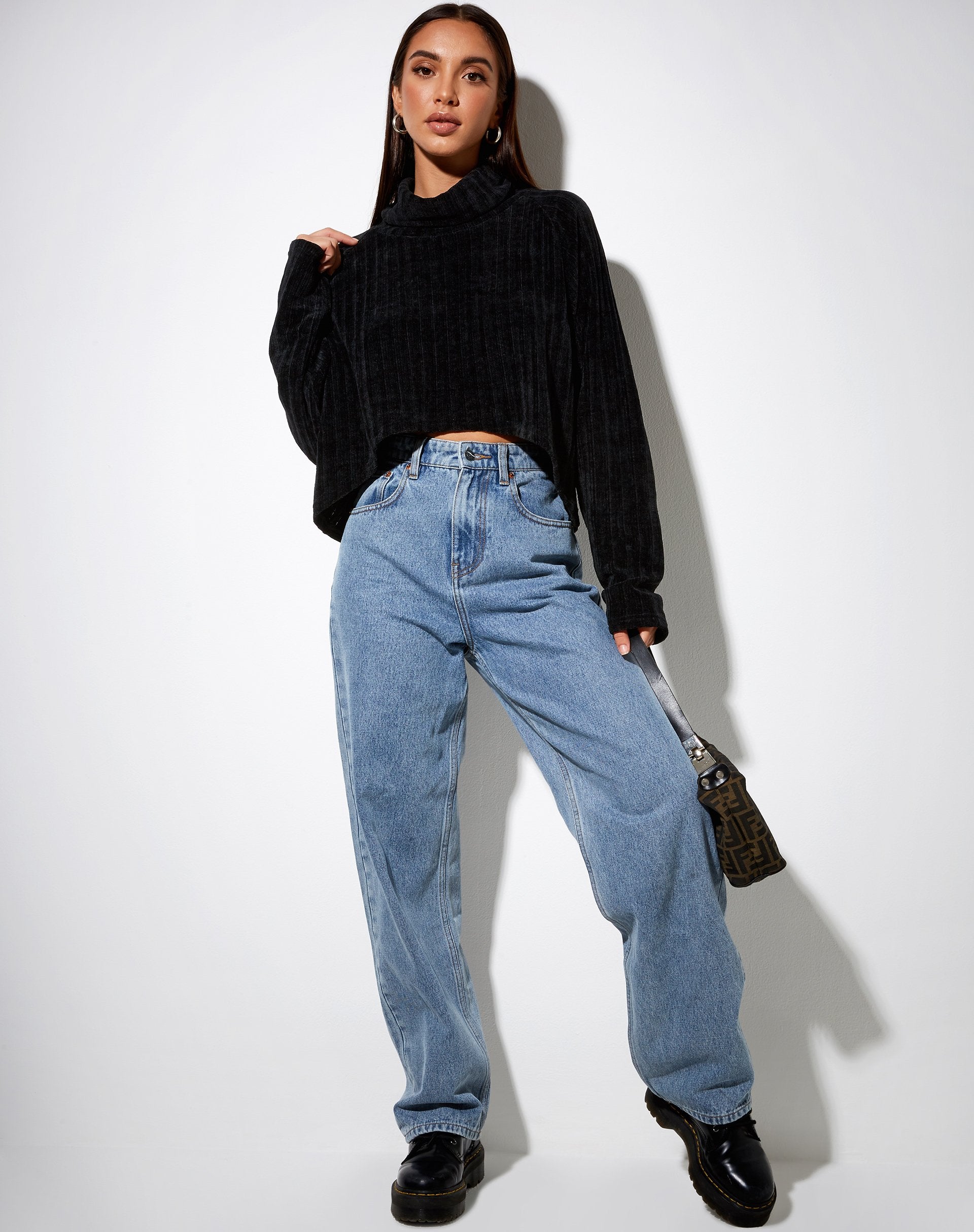 Afbeelding van Evie Cropped Trui in Chenille Zwart