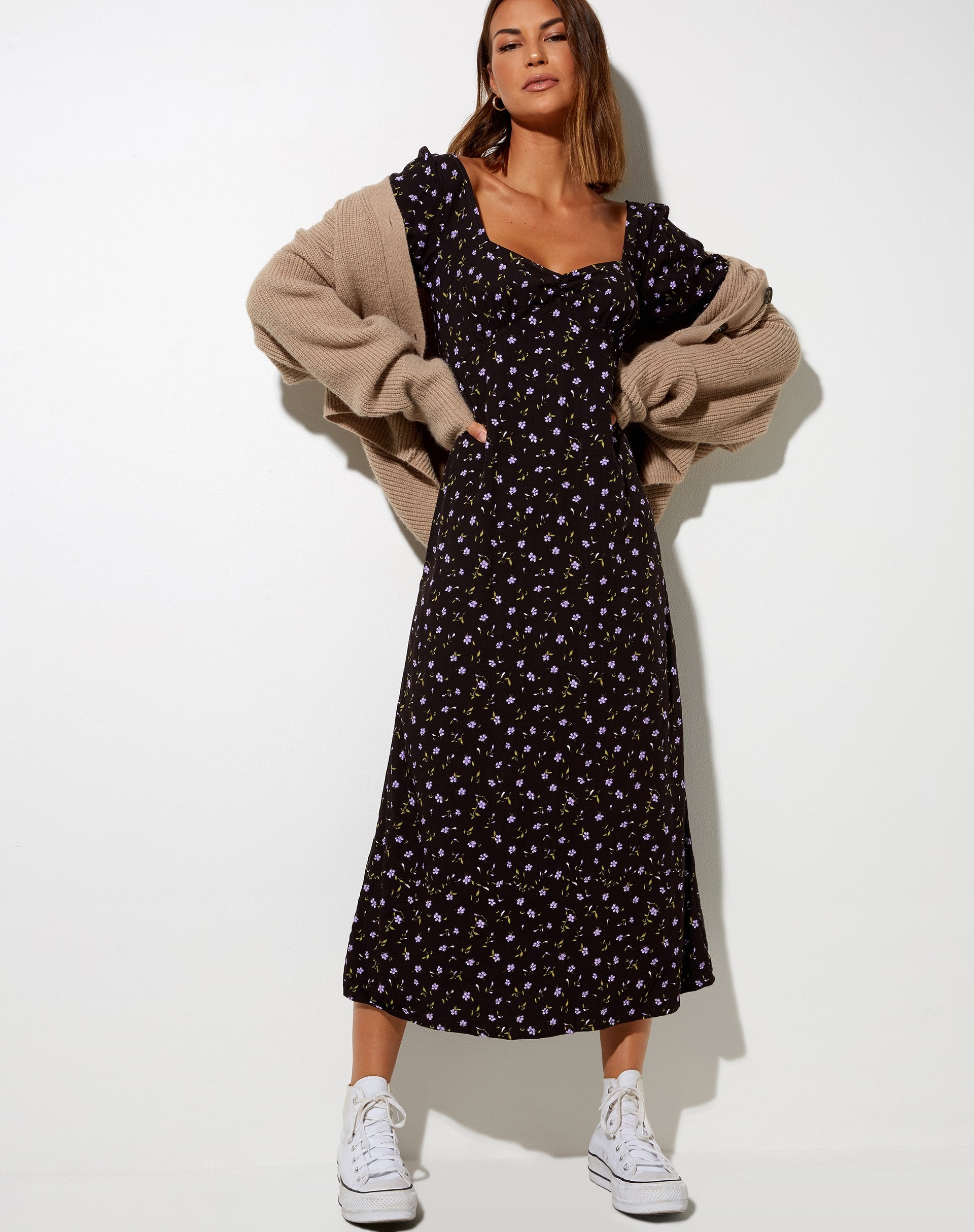 Afbeelding van Fernanda Midi Dress in Pretty Petal Coffee en Purple