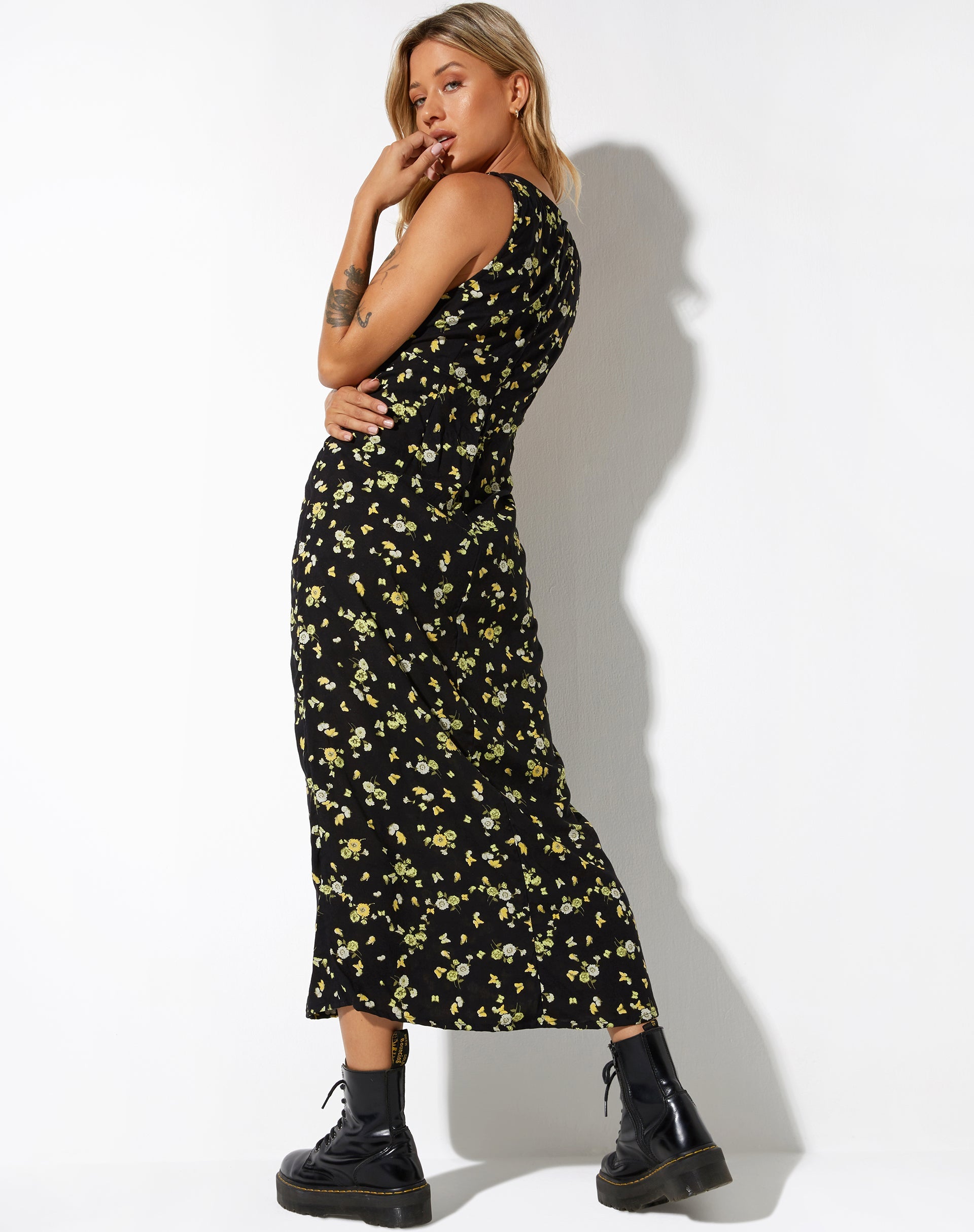 Afbeelding van Fiaso Midi Dress in Lemon and Lime Black