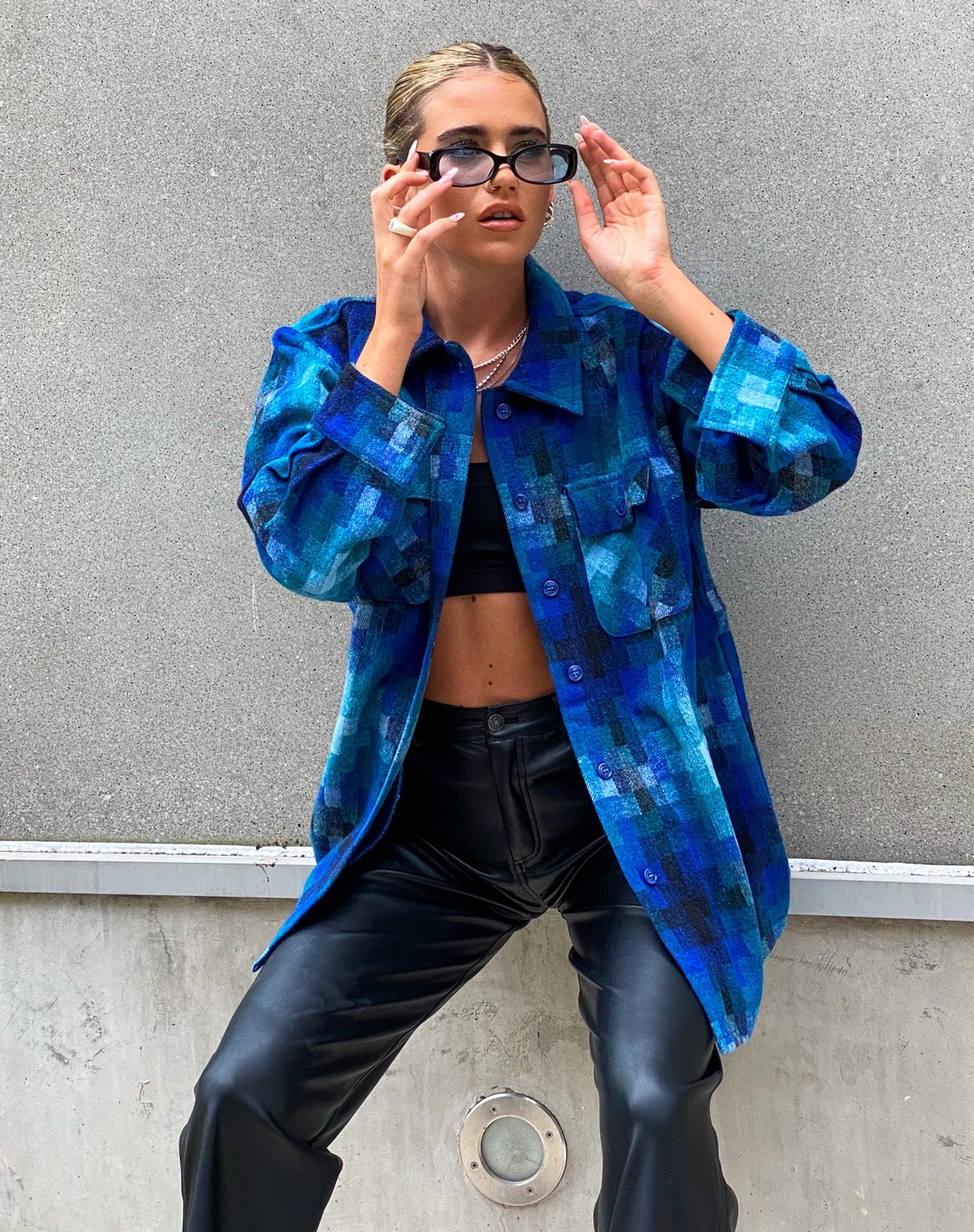 Afbeelding van MOTEL X OLIVIA NEILL Medita-shirt in geruit blauw
