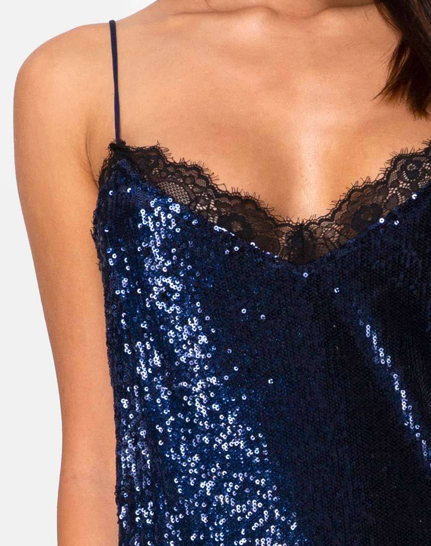 Afbeelding van Fitilia Maxi Dress in Midnight Mini Sequin met Zwart Kant