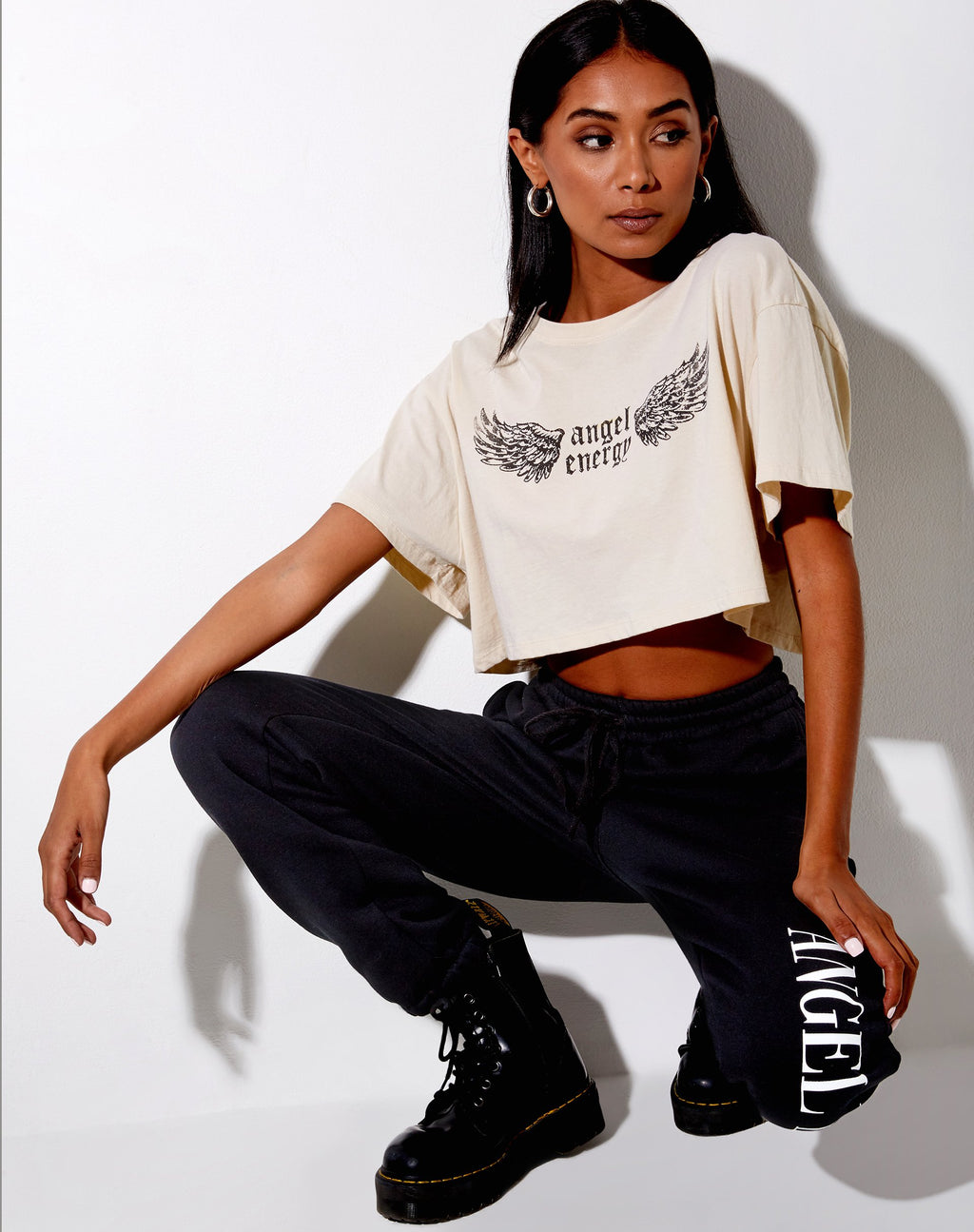 Georgi Cropped Tee in Stone 'Angel Energy' Vleugels