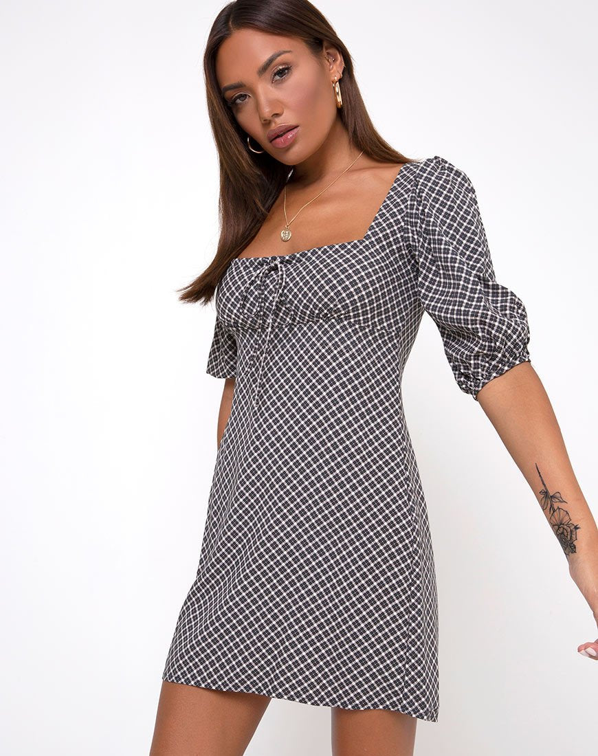 Giada Jurk in Check it Out Zwart