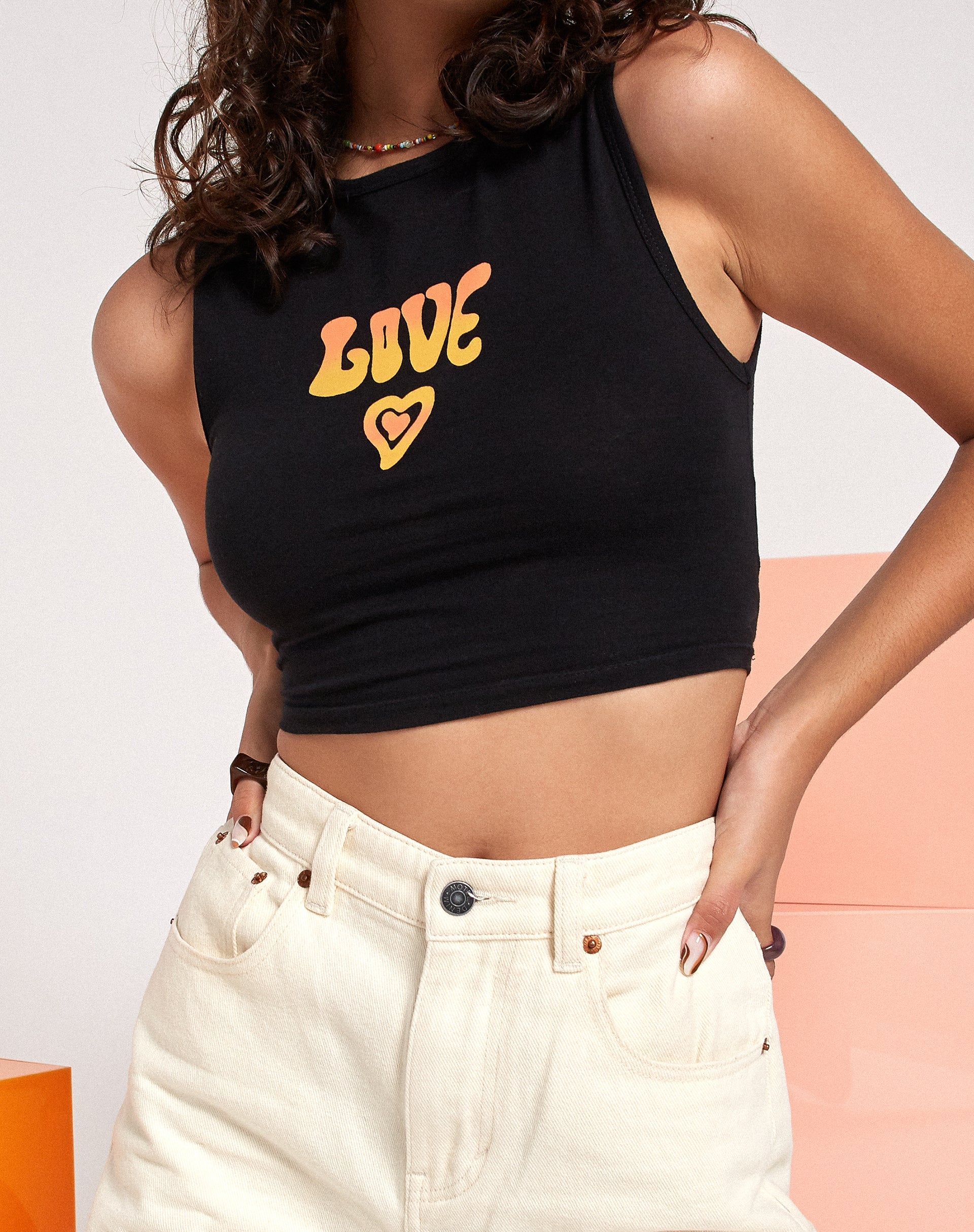Afbeelding van Gimon Crop Top in Black Love
