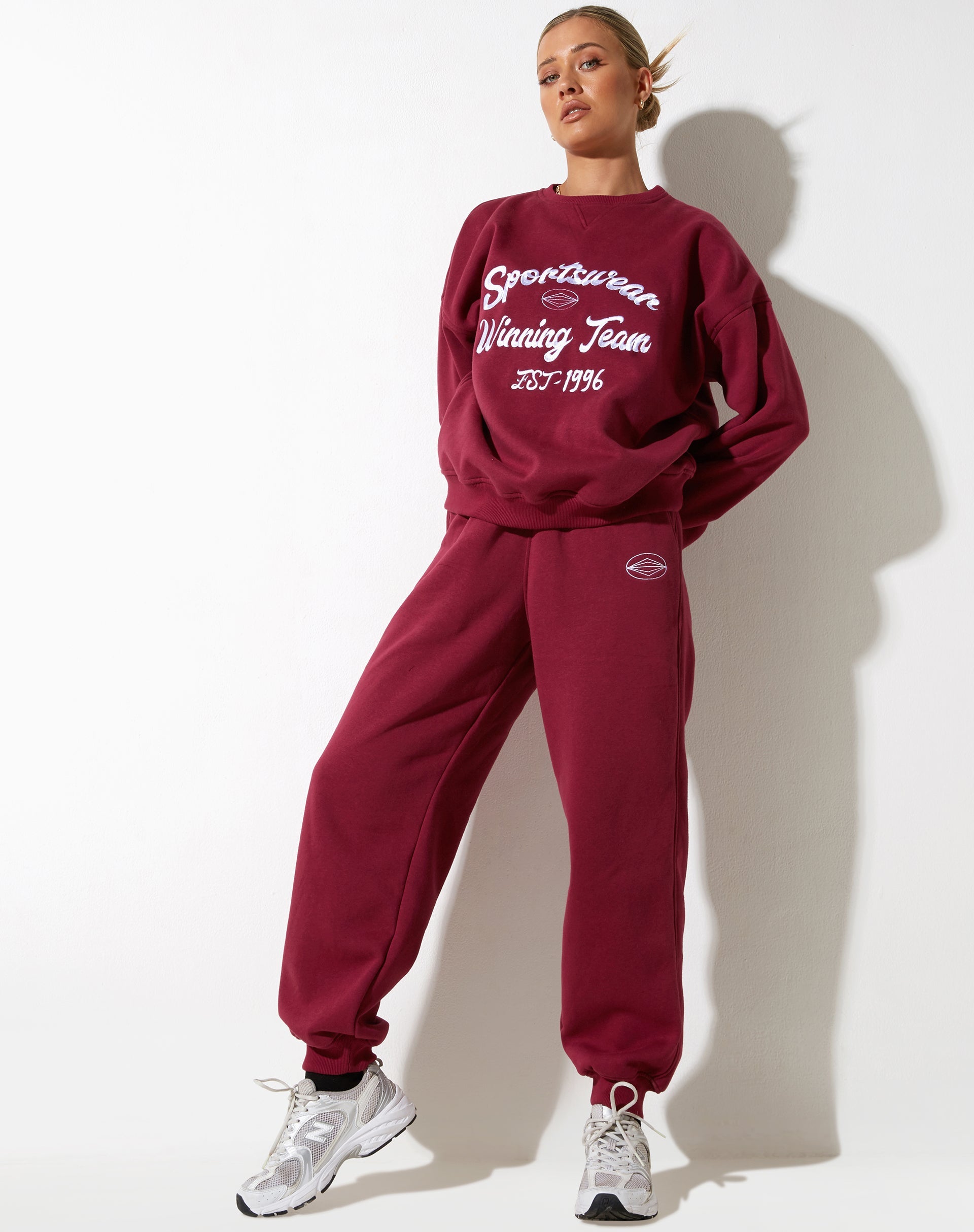 Afbeelding van Glan Sweatshirt in Bourgondië met "Winnend Team" Embro