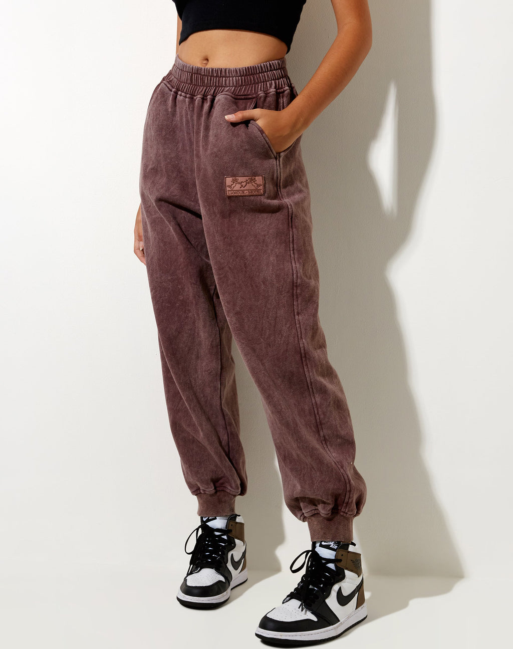 Roider Jogger in bruine was L'Amour Motel Label Embro