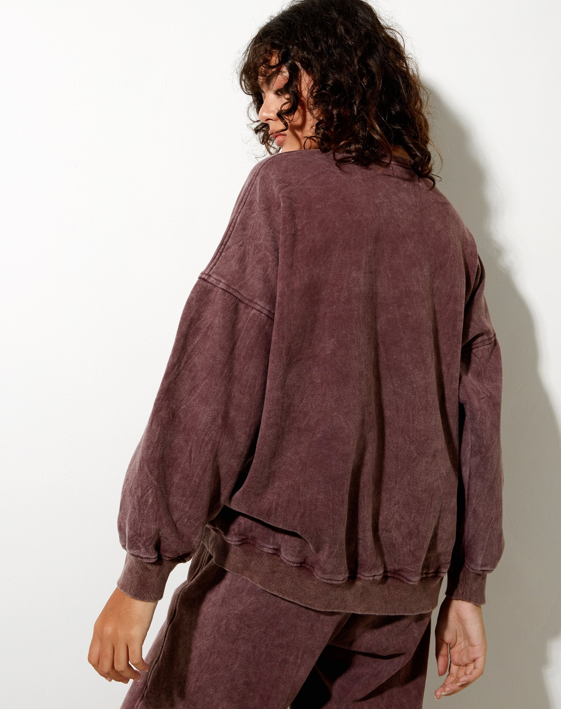 Afbeelding van Glo Sweatshirt in bruine was LAmour Motel Embro