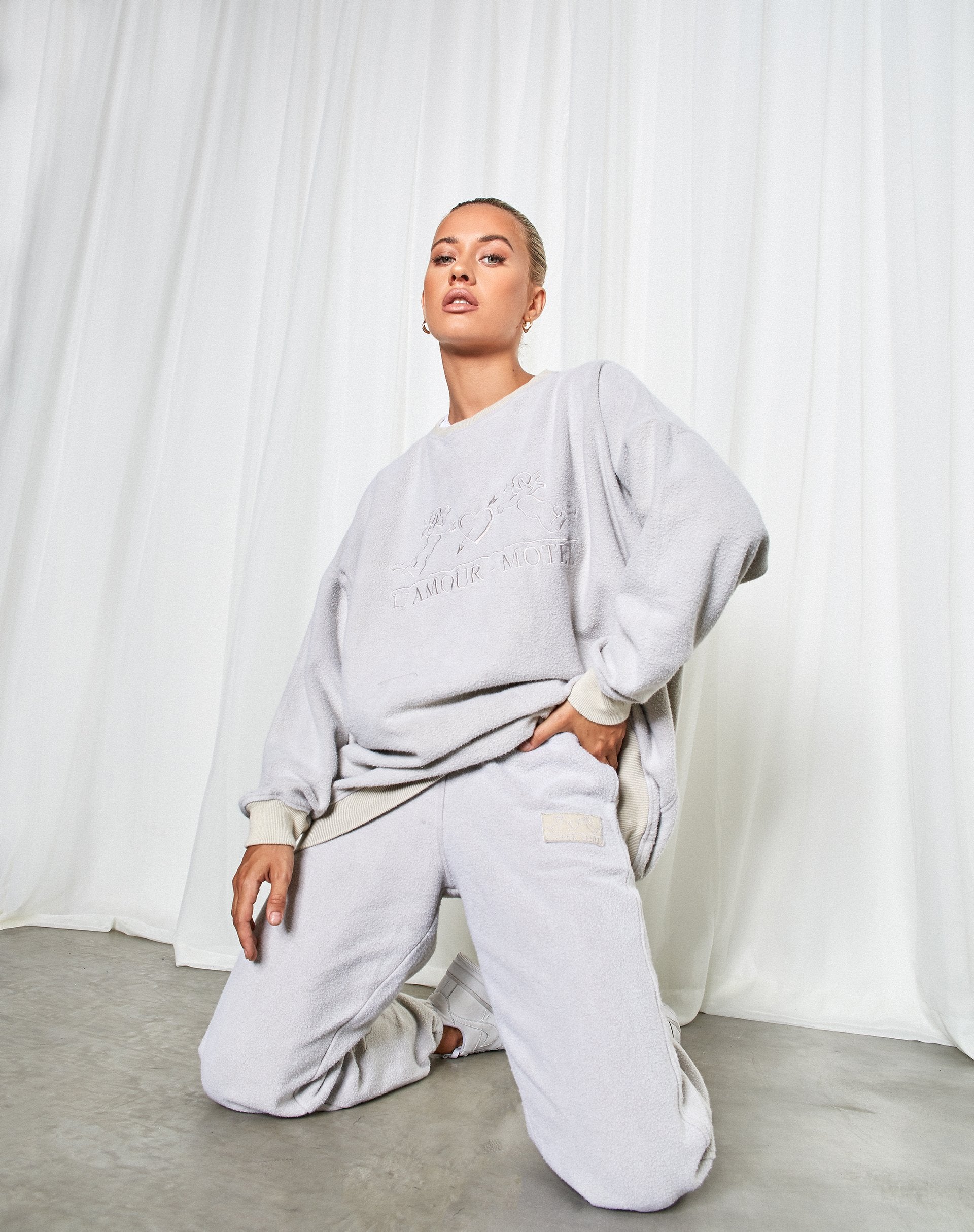 Afbeelding van Glo Sweatshirt in Kokosmelk Cherubijn LAmour Embro