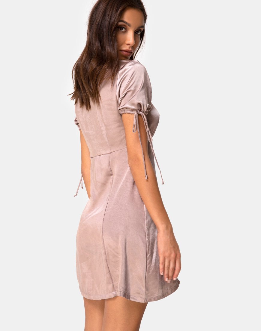 Guenette Jurk in Satijn Taupe