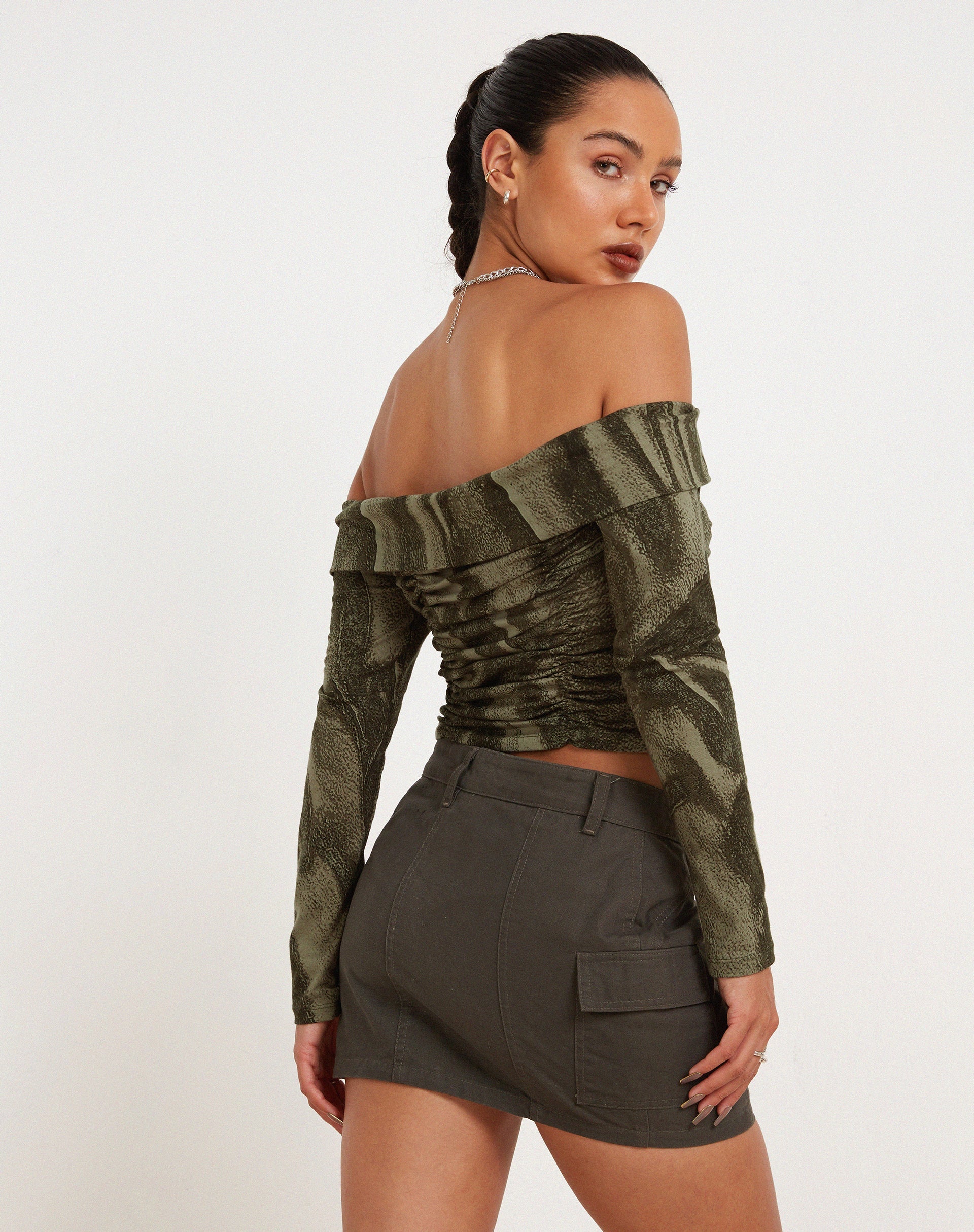 Afbeelding van Hestina Top in Dystopian Crease Khaki