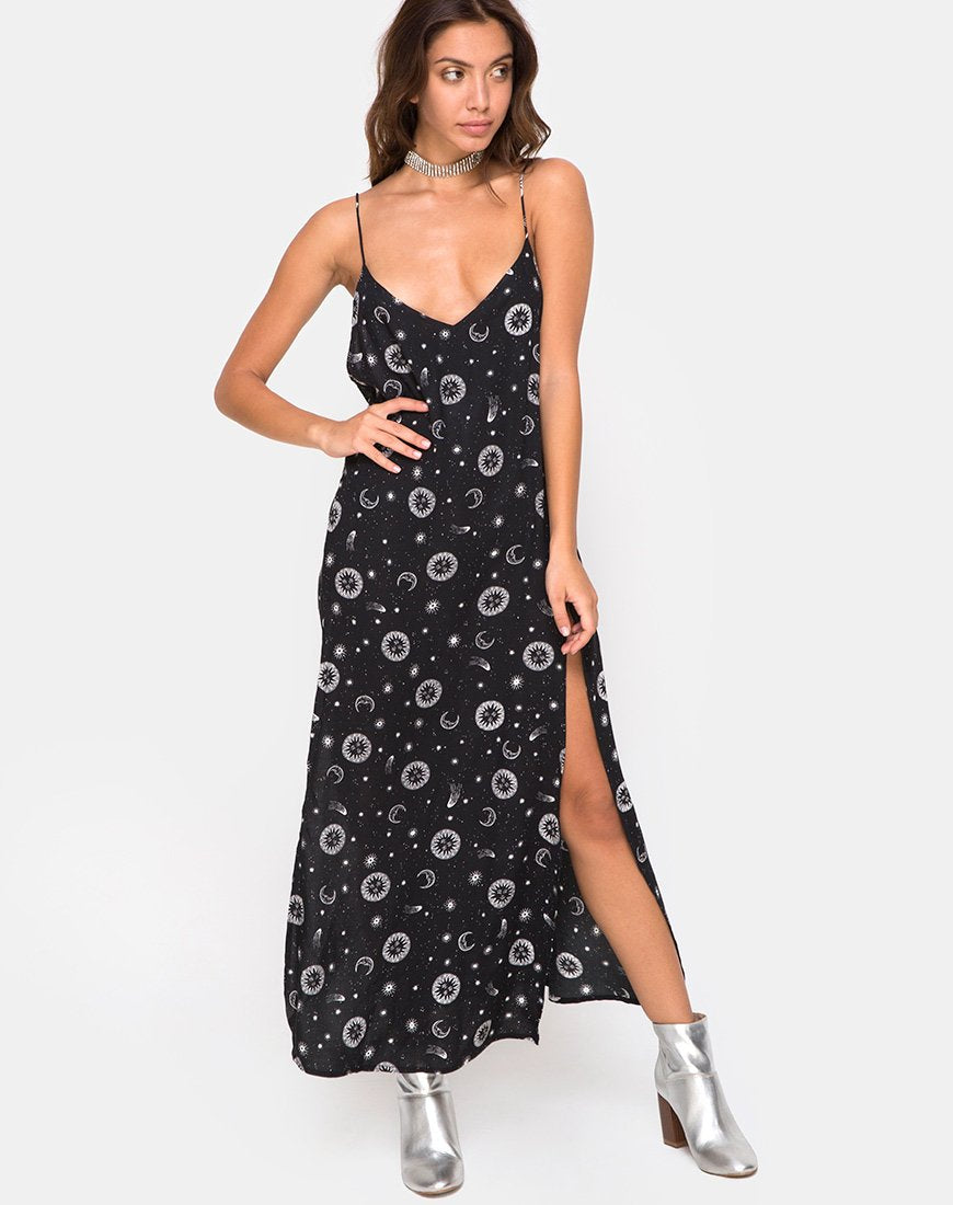Afbeelding van Hime Maxi Dress in Small Celestial Black X Princess Polly