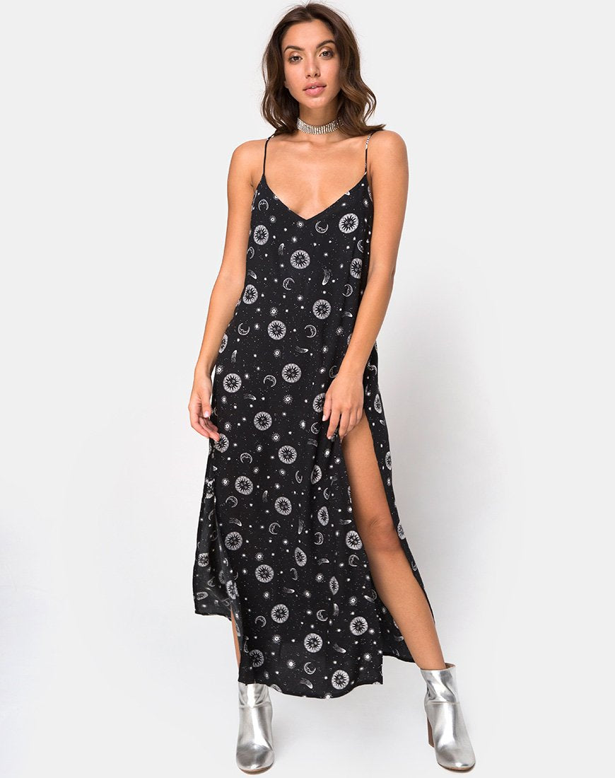 Afbeelding van Hime Maxi Dress in Small Celestial Black X Princess Polly
