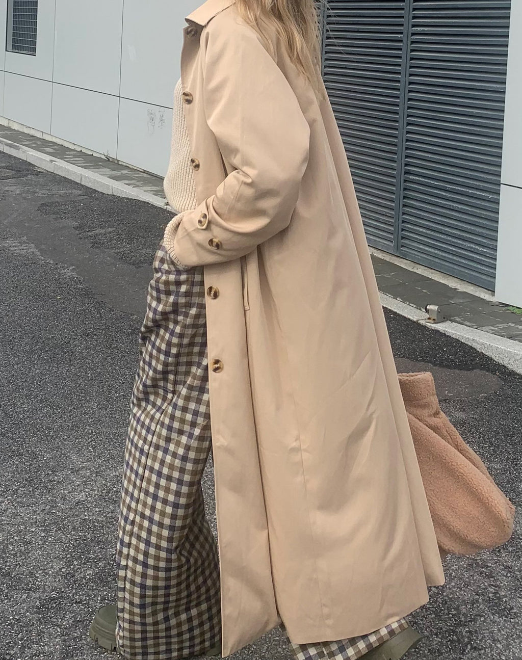 Assa Trenchcoat in beige met streepvoering