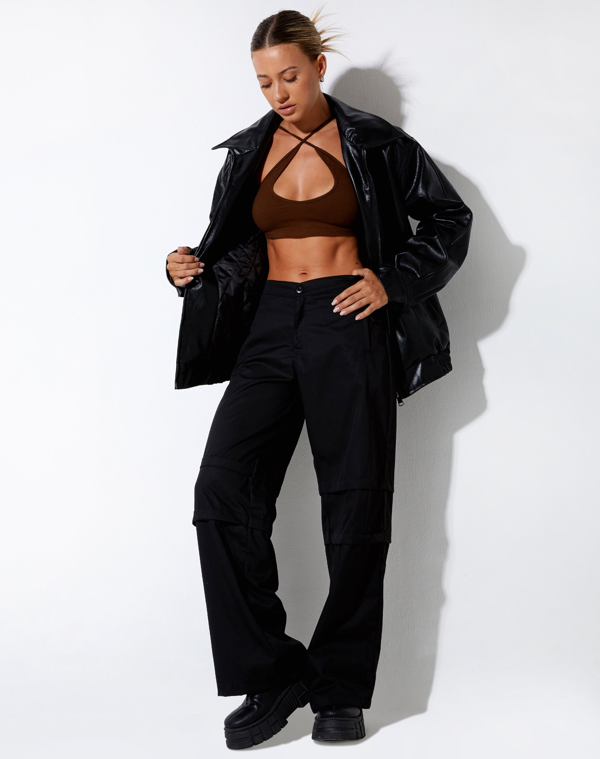 BEELD VAN Intan Crop Top in Cacao