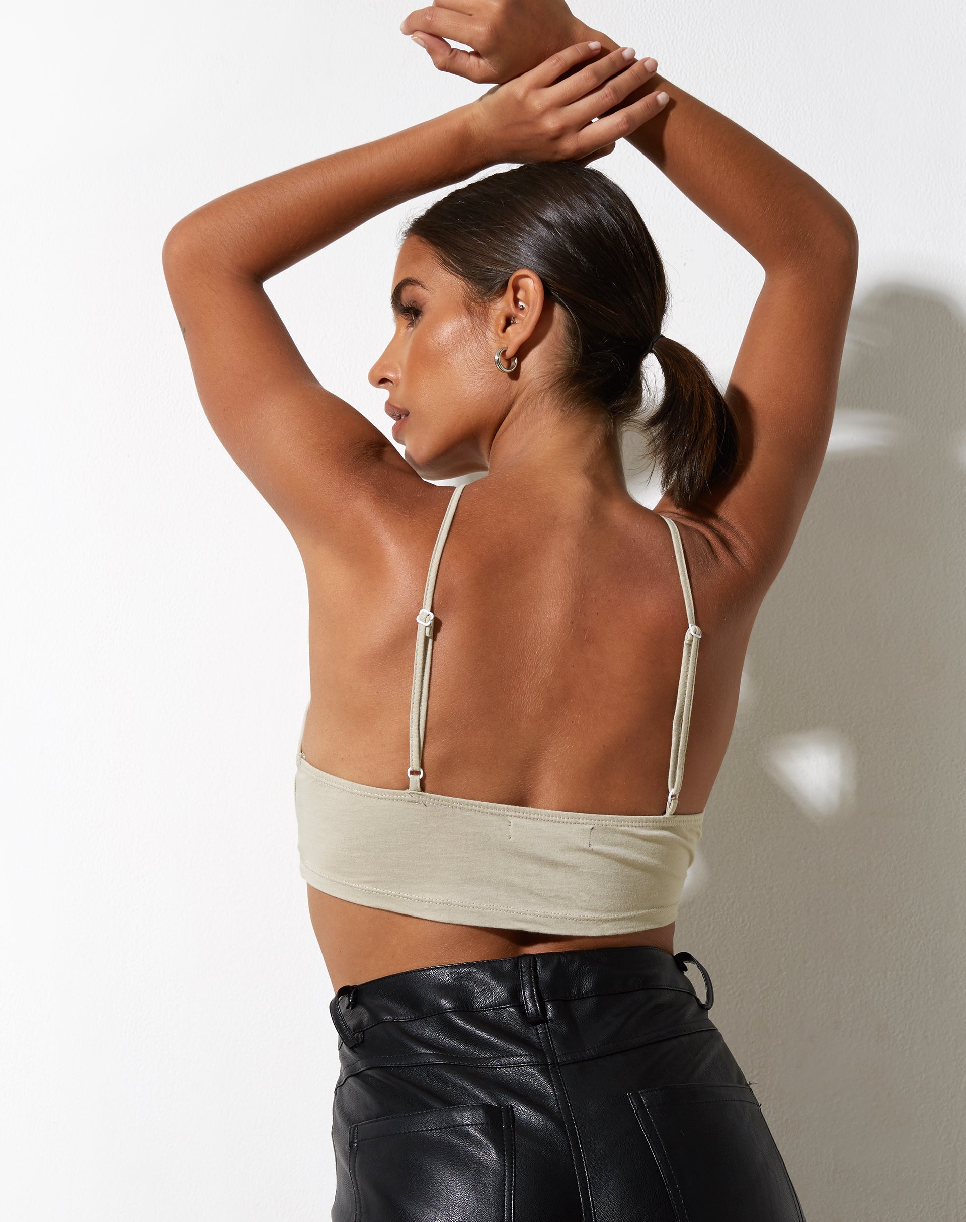 Afbeelding van Intan Crop Top in Kokosmelk