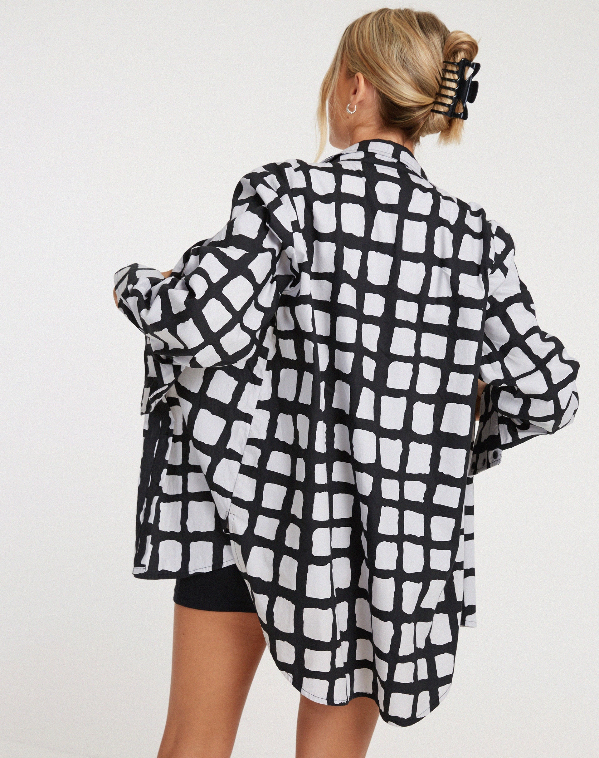 Afbeelding van Elm Shirt in Mono Painted Check Zwart