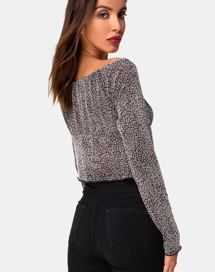 Afbeelding van Janina Top in Ditsy Leopard Grey Flock