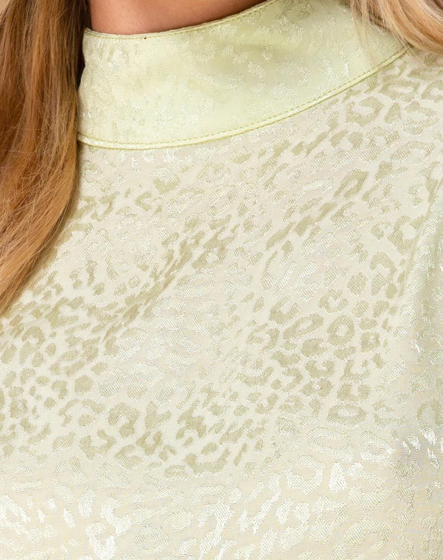 Afbeelding van Jasty Crop Top in Satijn Cheetah Pistachio