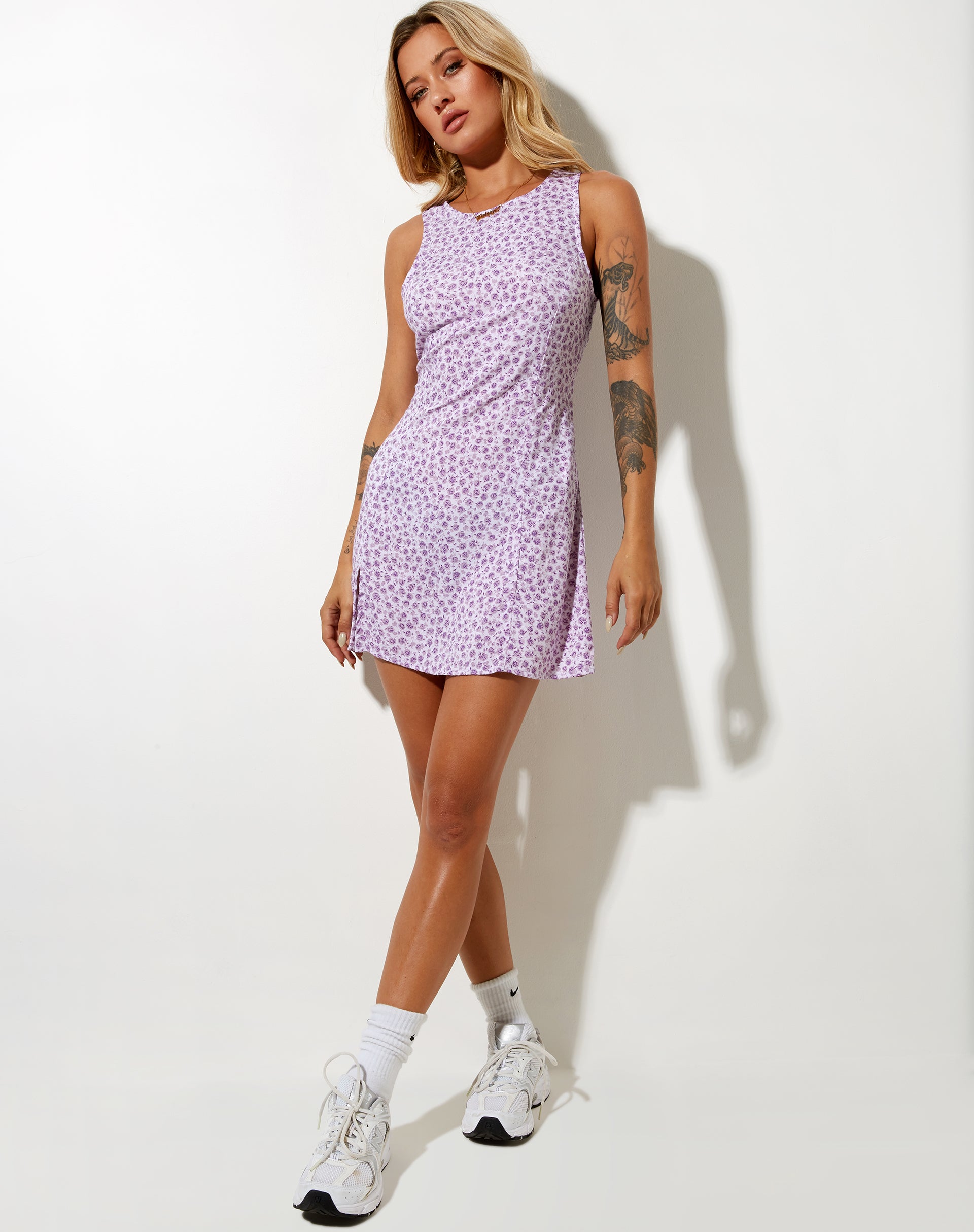 Afbeelding van Jayde Mini Dress in Ditsy Rose Lila