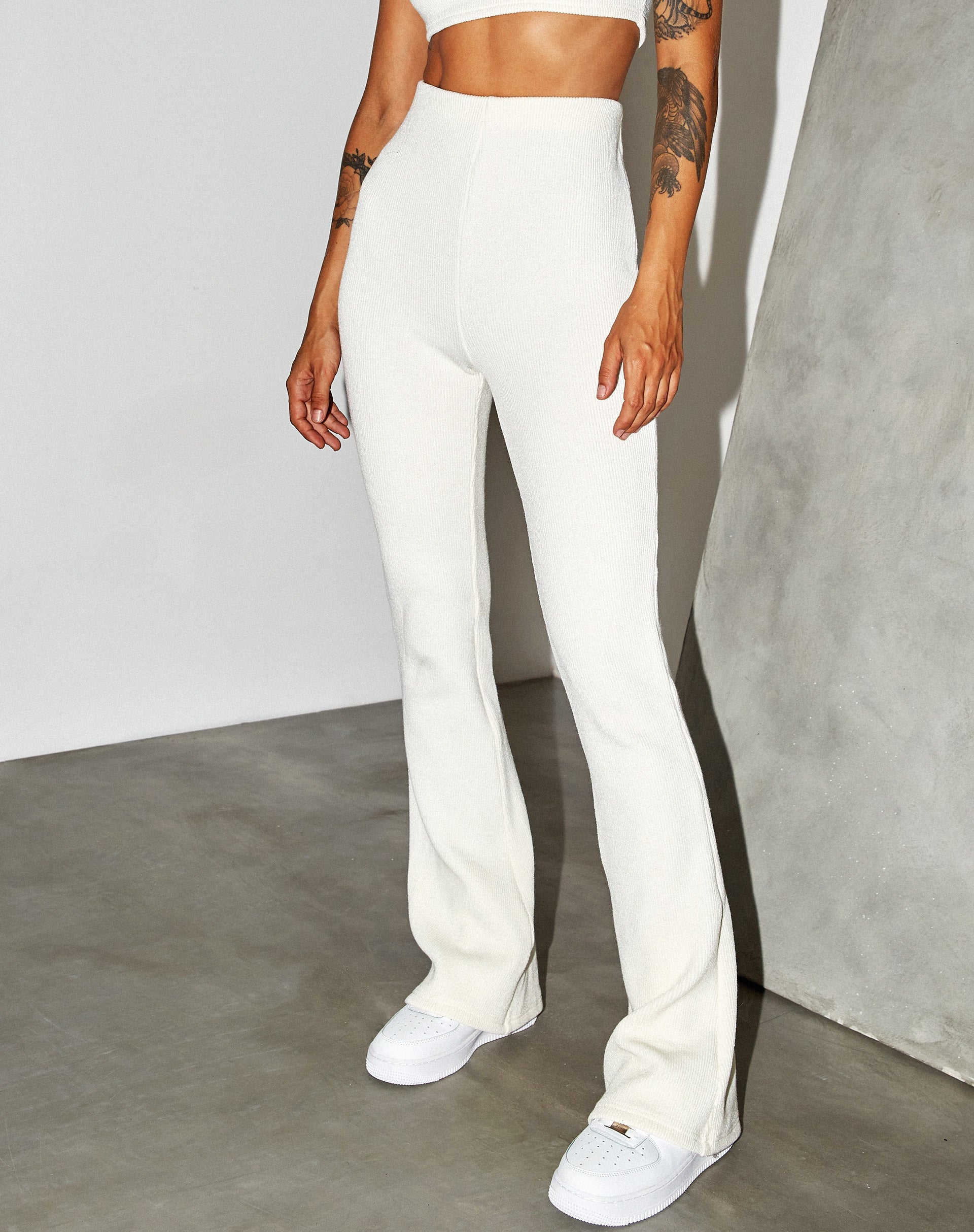 Afbeelding van Jiva Flare Broek in Rib Crème