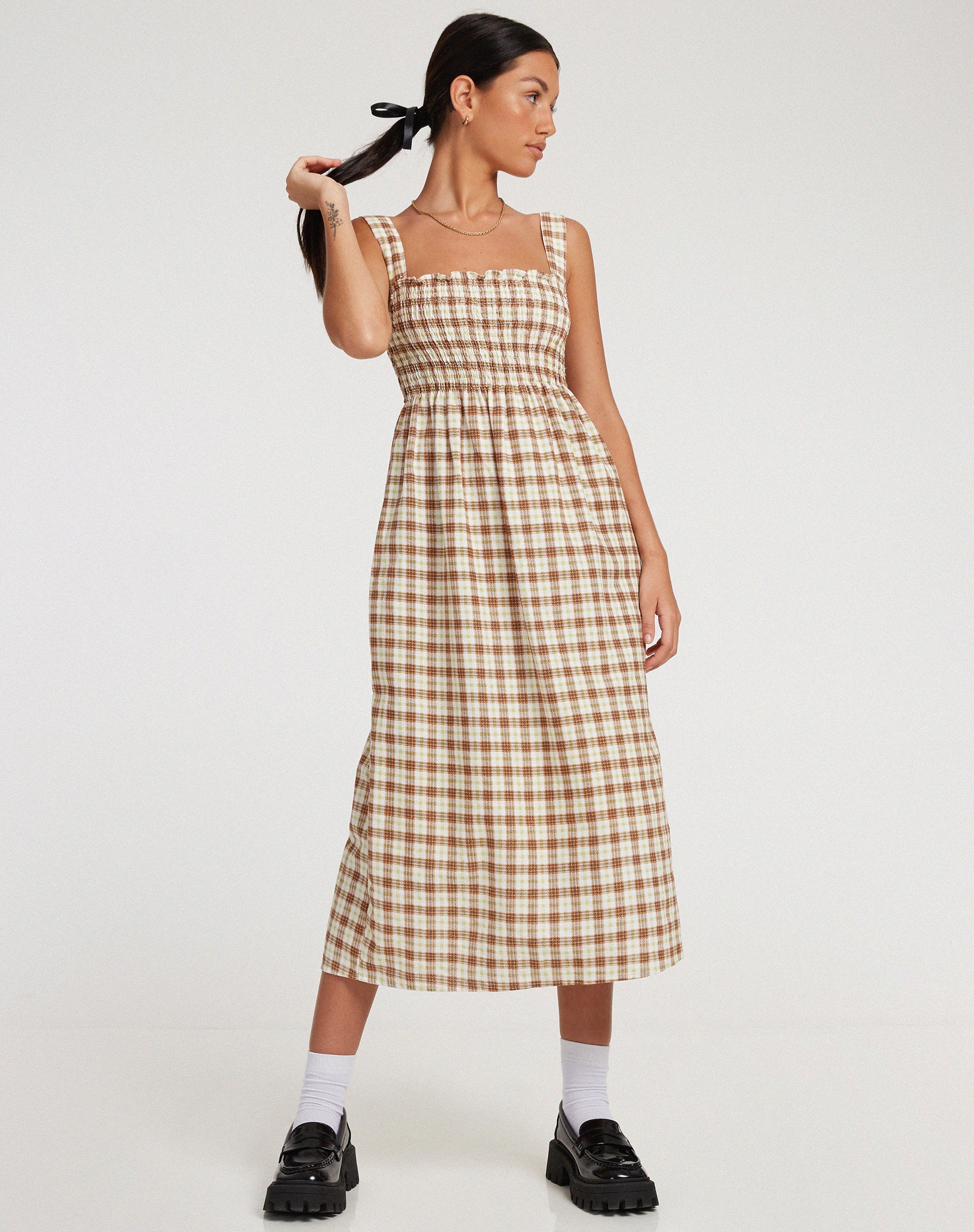 Afbeelding van Jocasta Midi Dress in Geel en Bruin Ruitje
