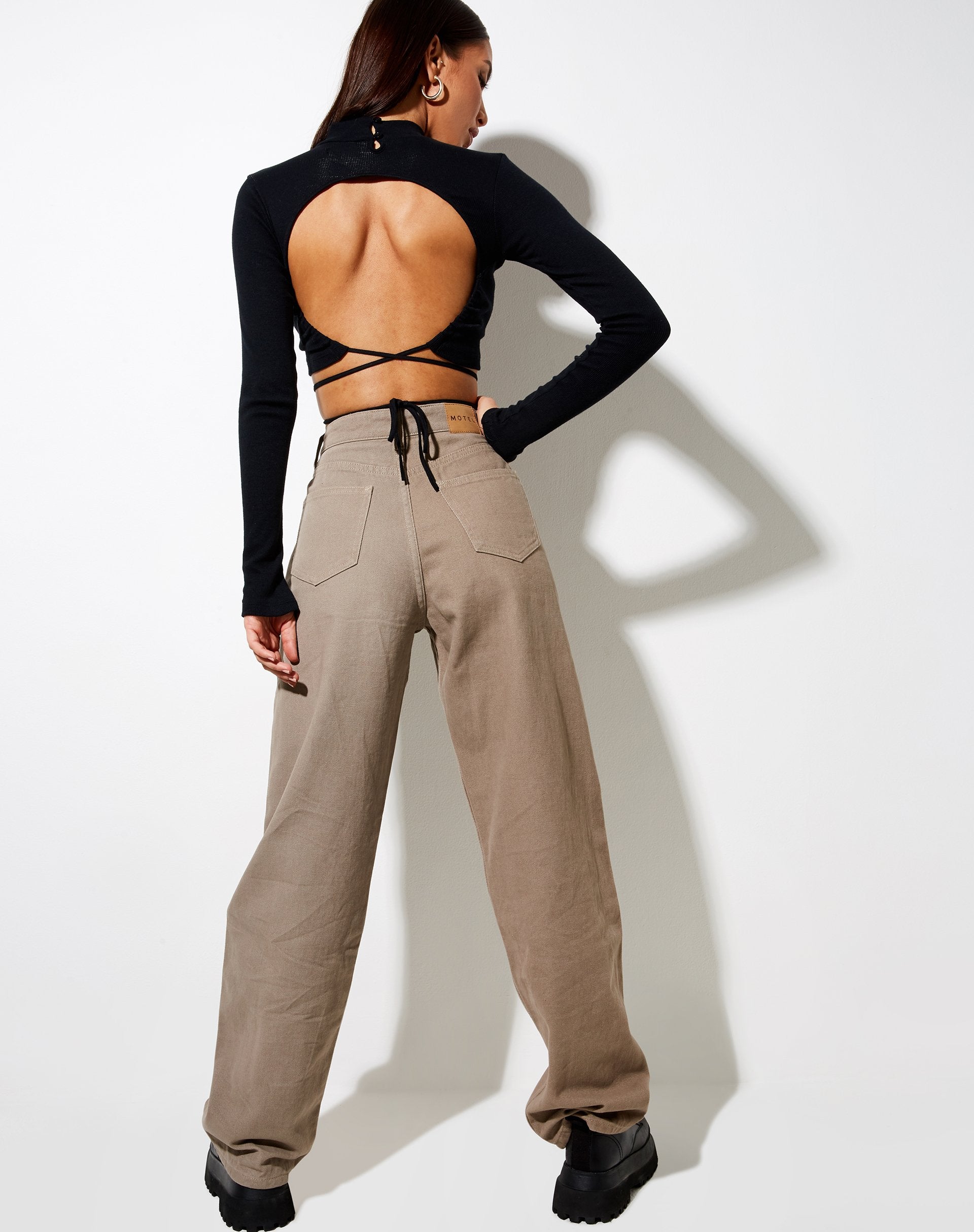 Afbeelding van Jorja Crop Top in Rib Zwart