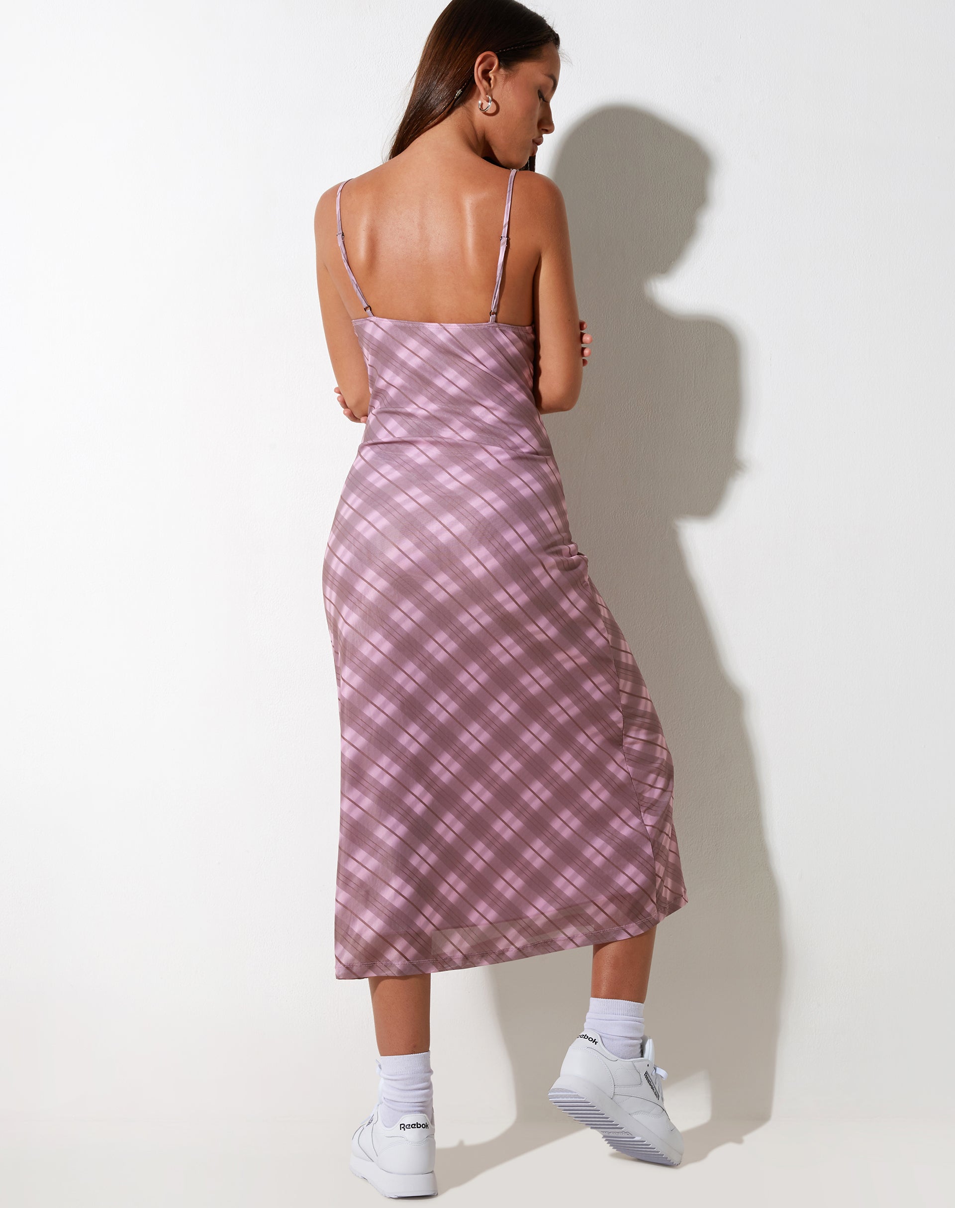 BEELD VAN Kalana Maxi Dress in Roze Vage Ruit
