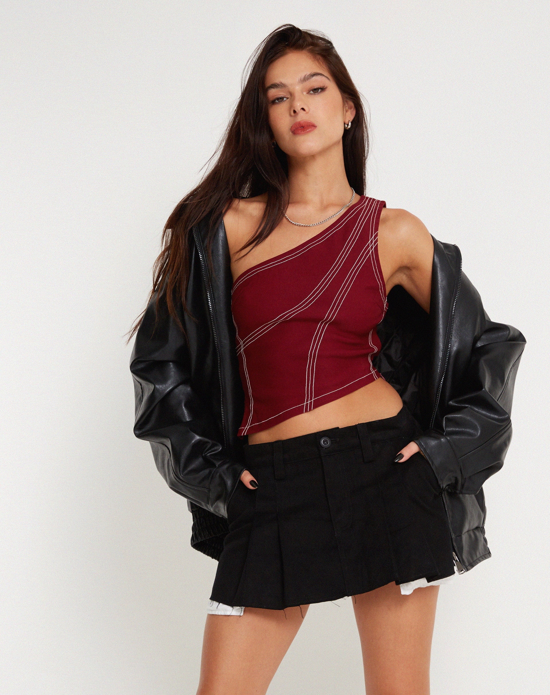 Afbeelding van Kamaida Crop Top in Tailoring Redwood
