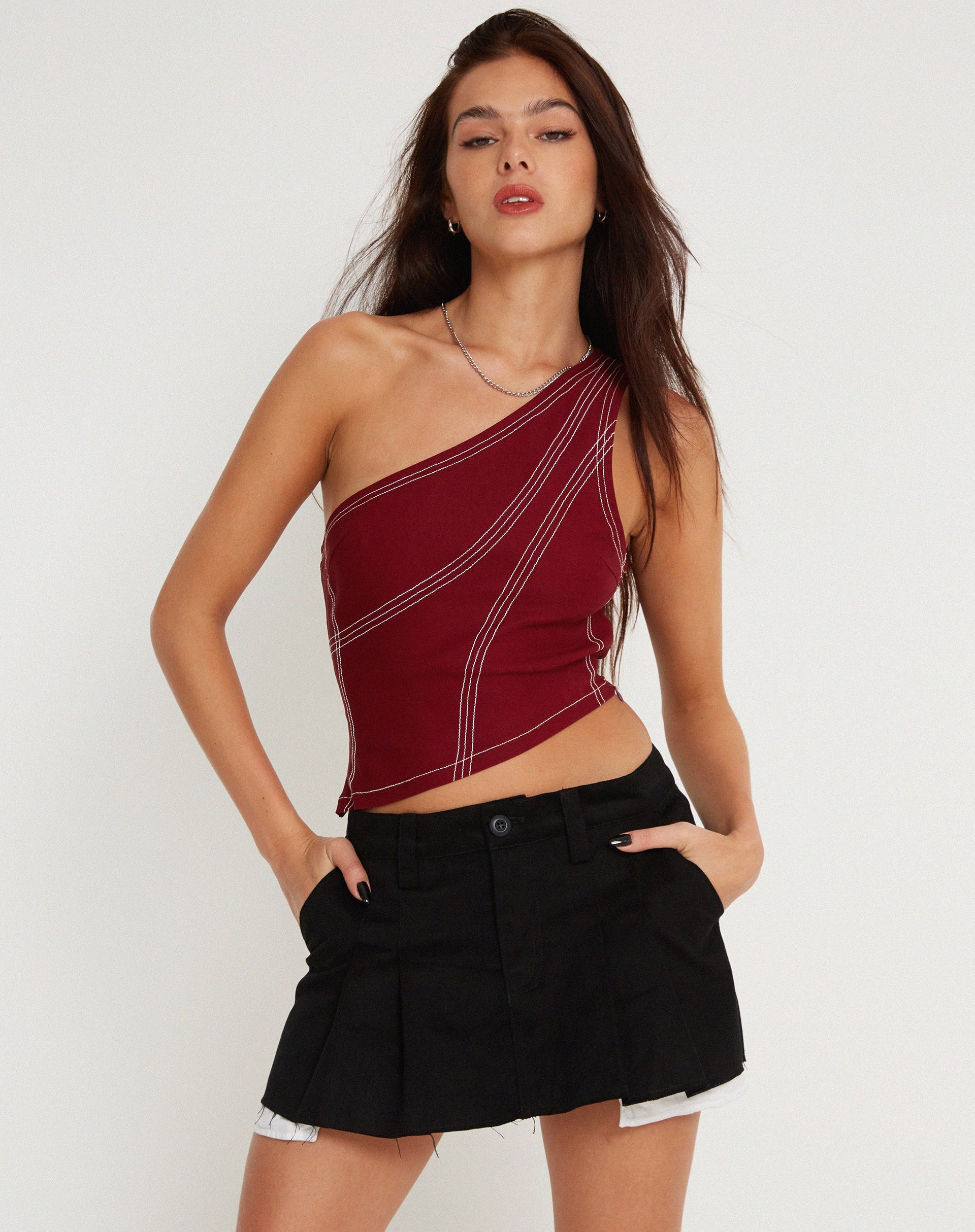 Afbeelding van Kamaida Crop Top in Tailoring Redwood