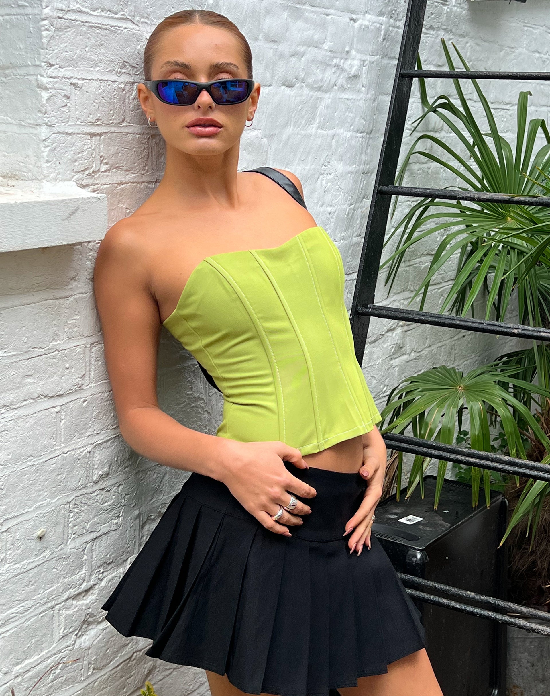 Afbeelding van Kansa Corset Top in Peergroen met Witte Steek