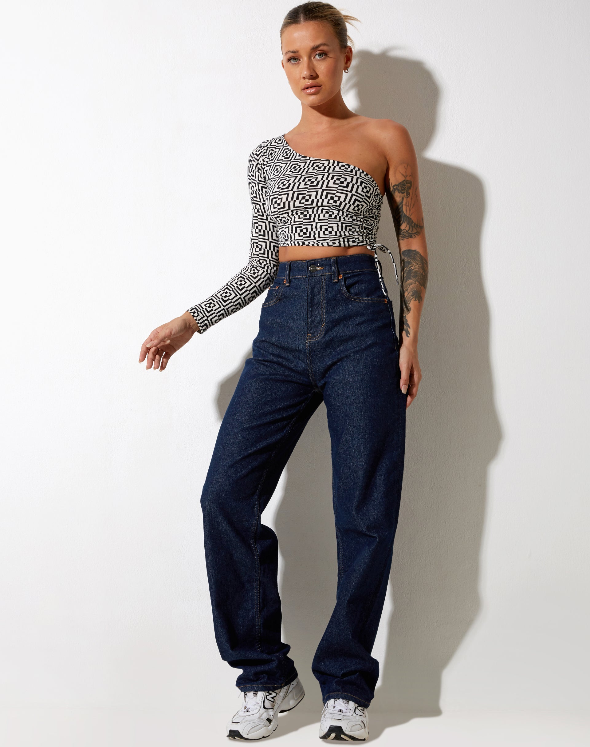 Afbeelding van Karine Crop Top in Optic Square Zwart Wit