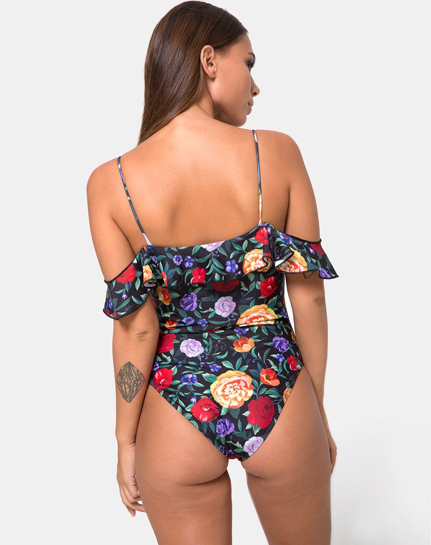 Keenan badpak in Senorita Rose
