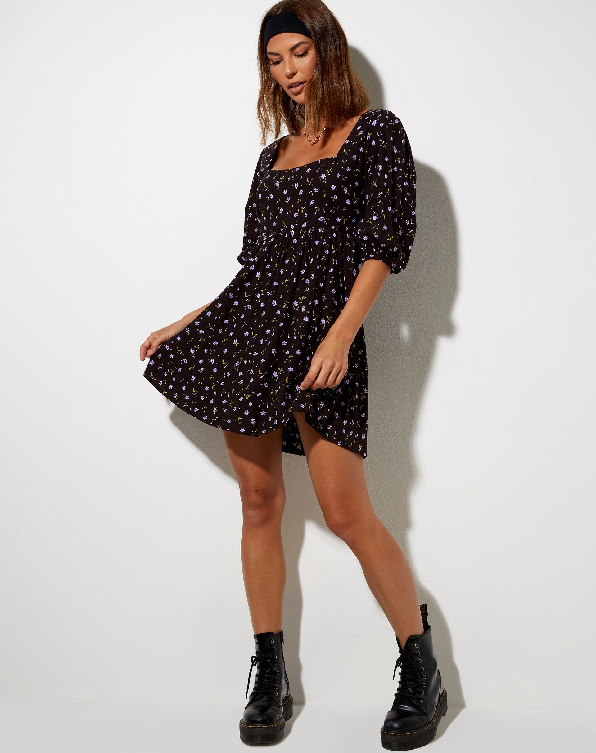 Afbeelding van Kezie Skater Dress in Pretty Petal Coffee and Purple
