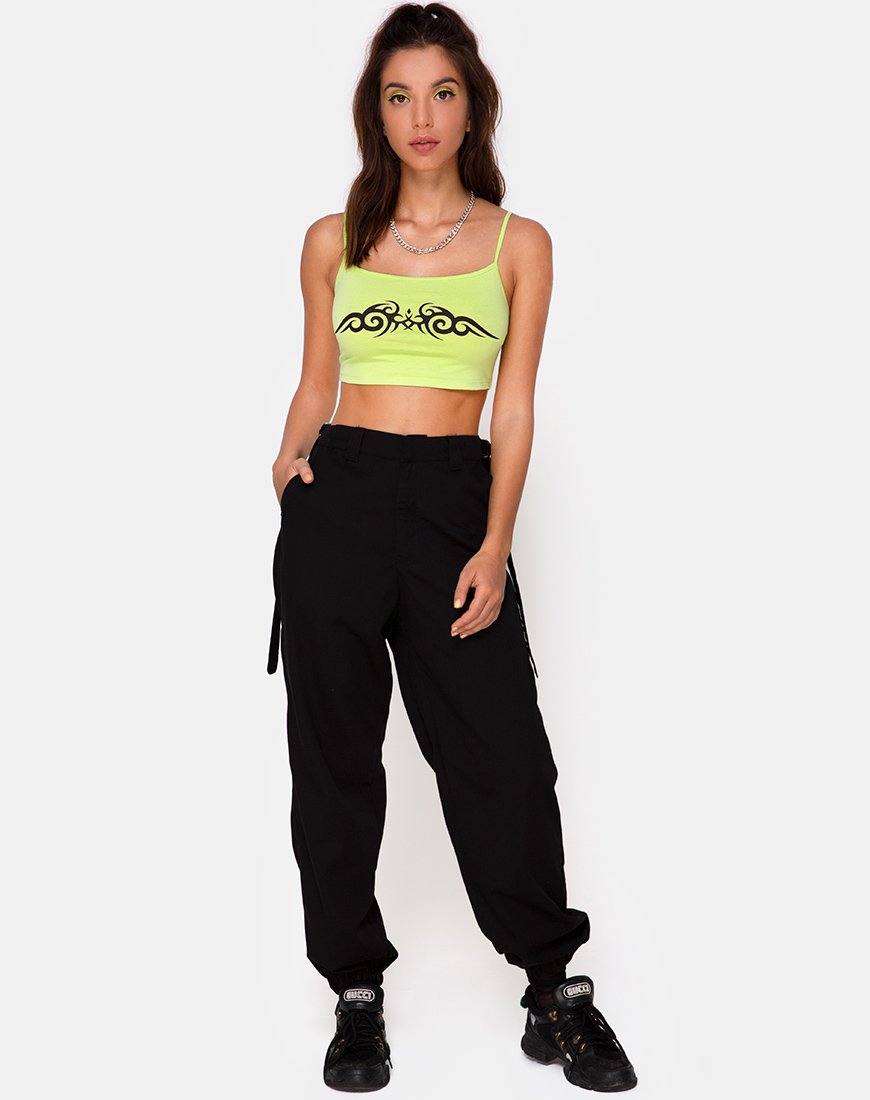 Afbeelding van Kini Crop Top in Groen met Zwarte Tribal Opdruk
