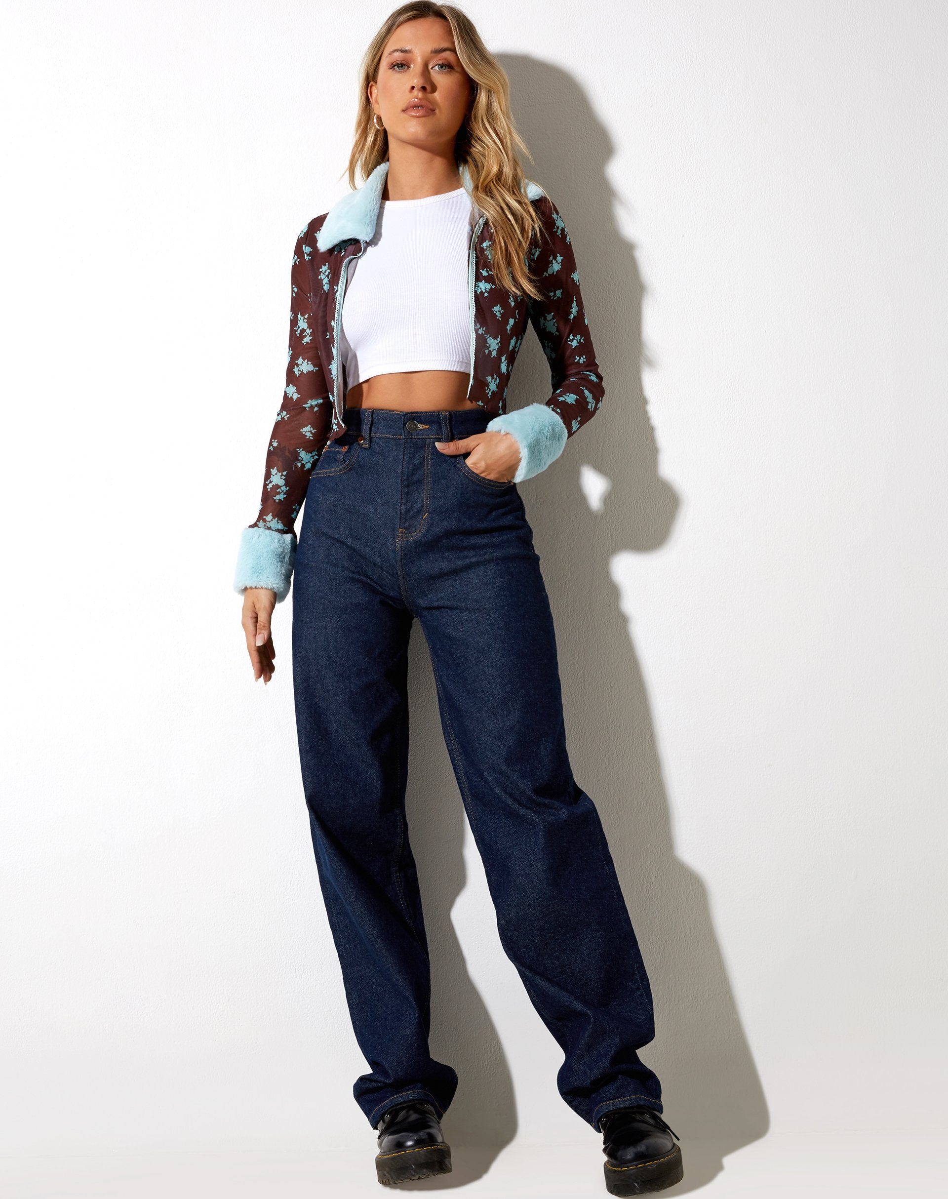Afbeelding van Lamaya Cardi in Femme Floral Blauw en Bruin