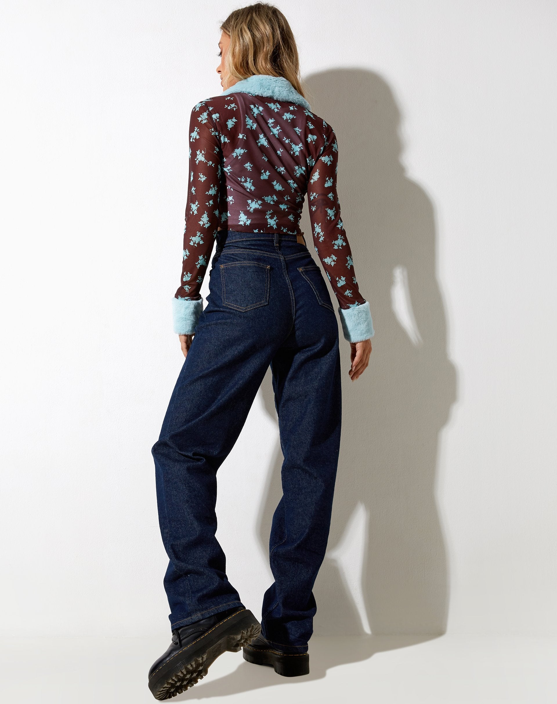 Afbeelding van Lamaya Cardi in Femme Floral Blauw en Bruin