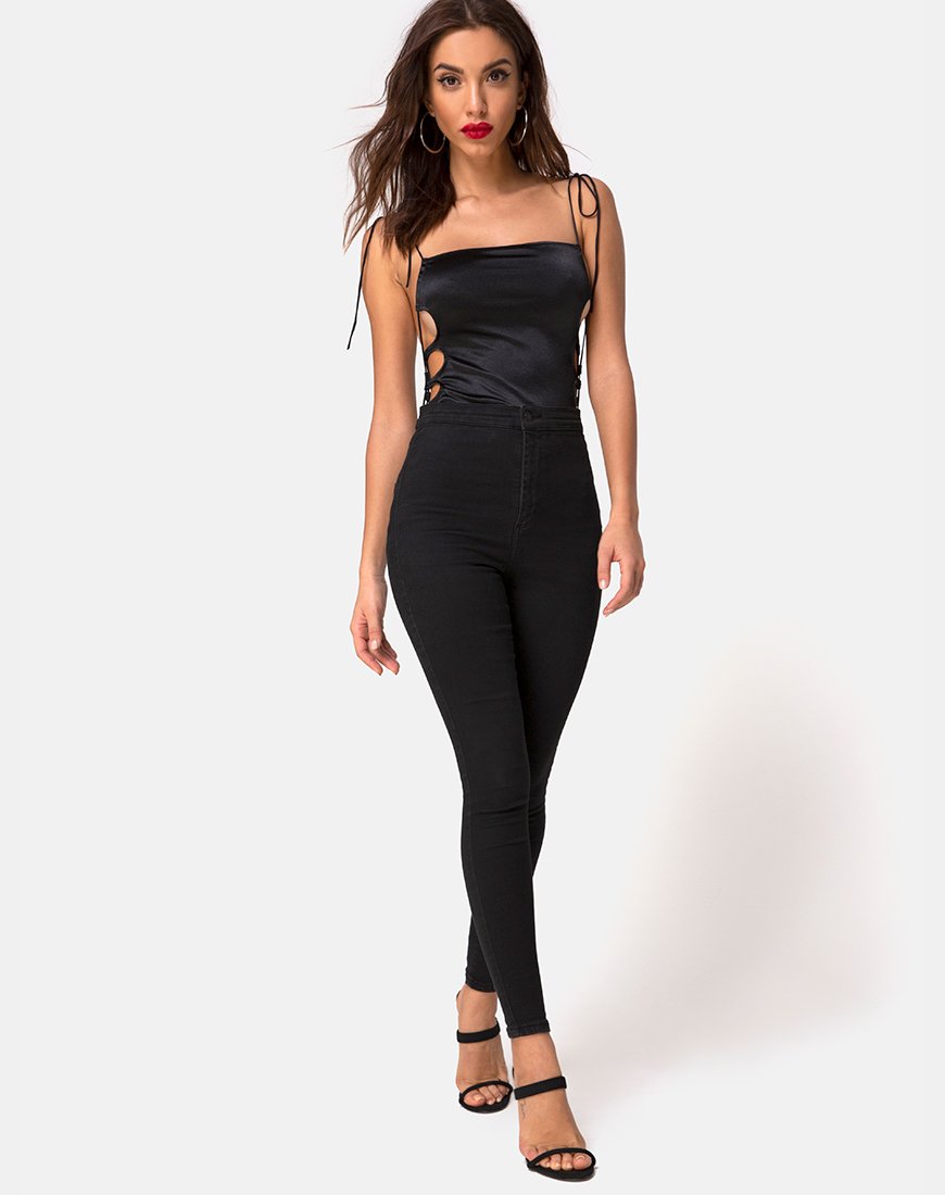 Afbeelding van Lati Laced Up Bodice in Satijn Zwart